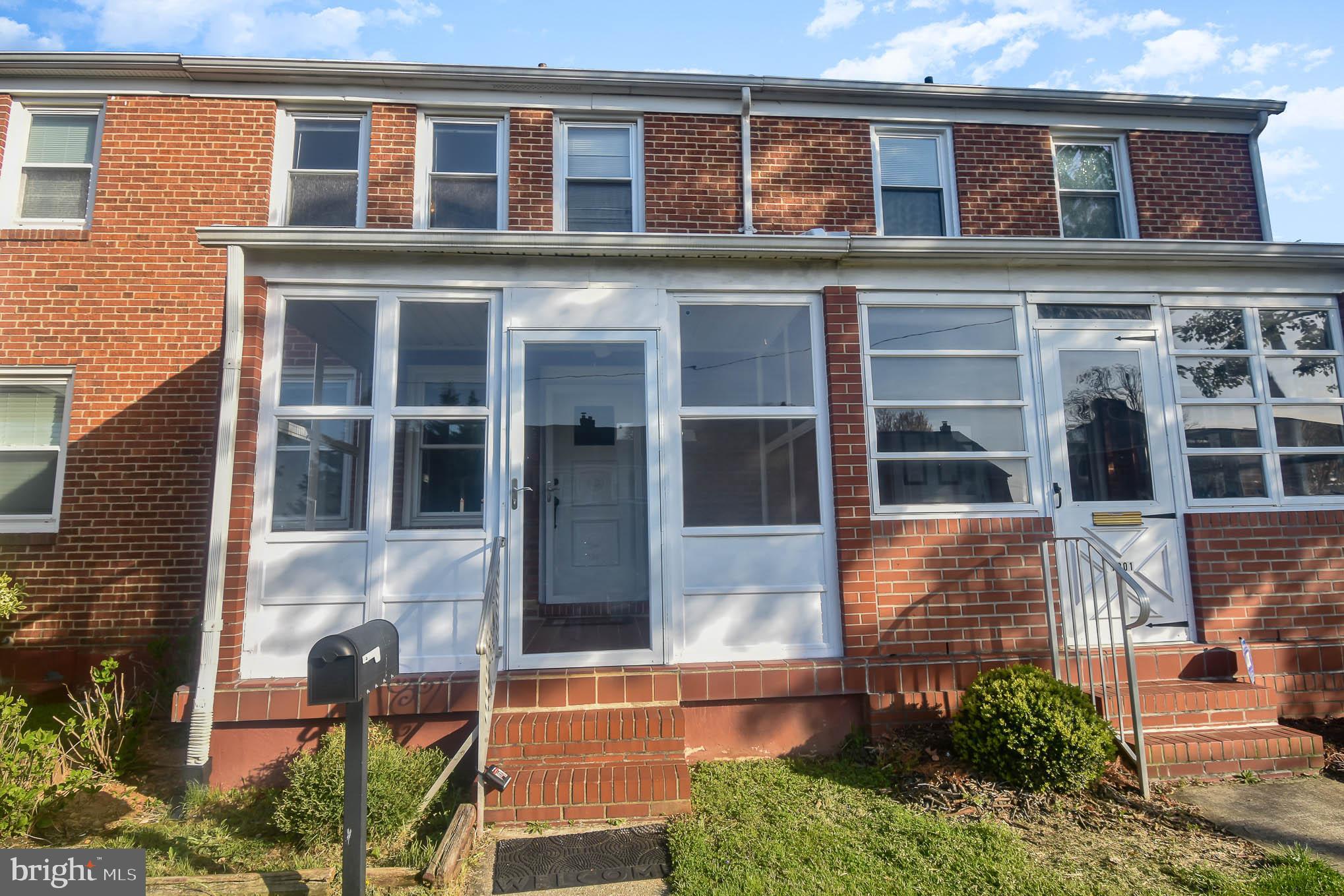 EASTWOOD - Residential Lease