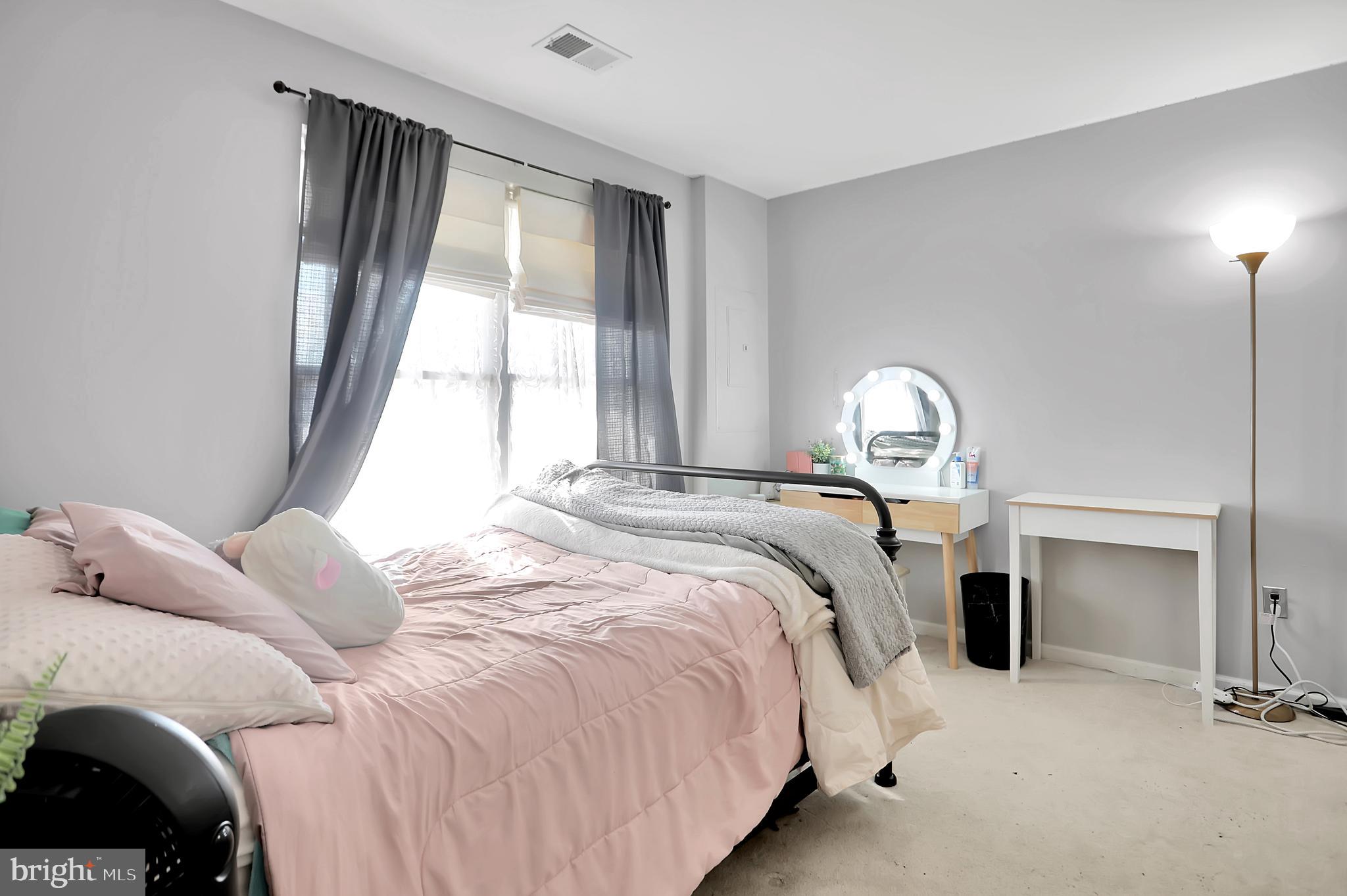 HUPPS RIDGE - Residential