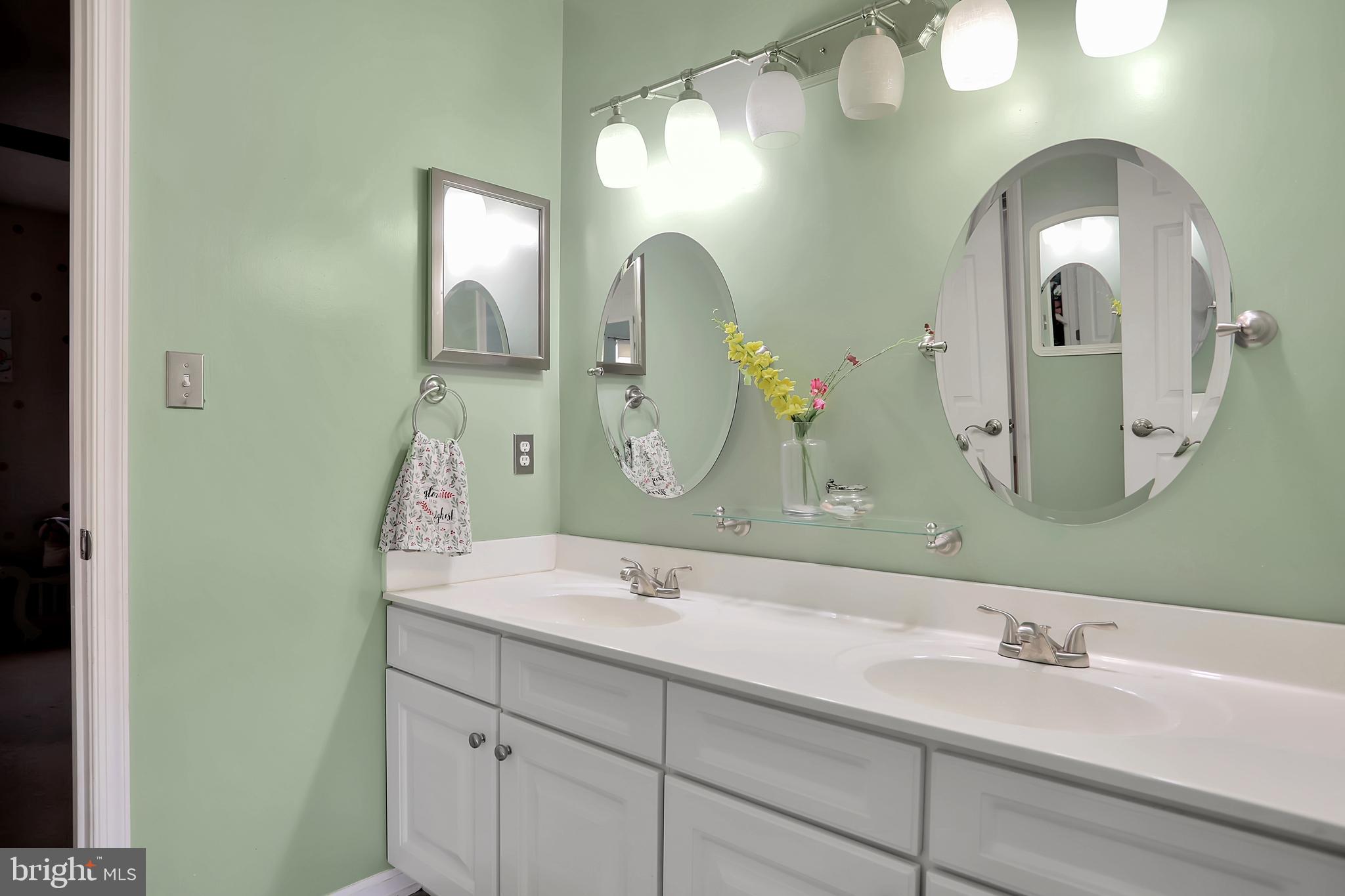 HUPPS RIDGE - Residential