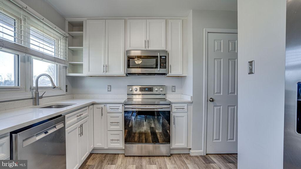 BAYBERRY ESTATES - Residential