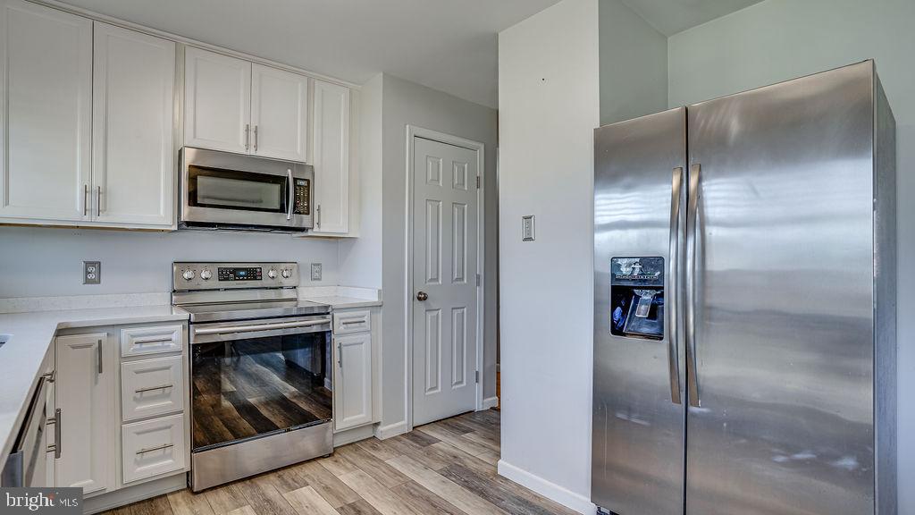 BAYBERRY ESTATES - Residential