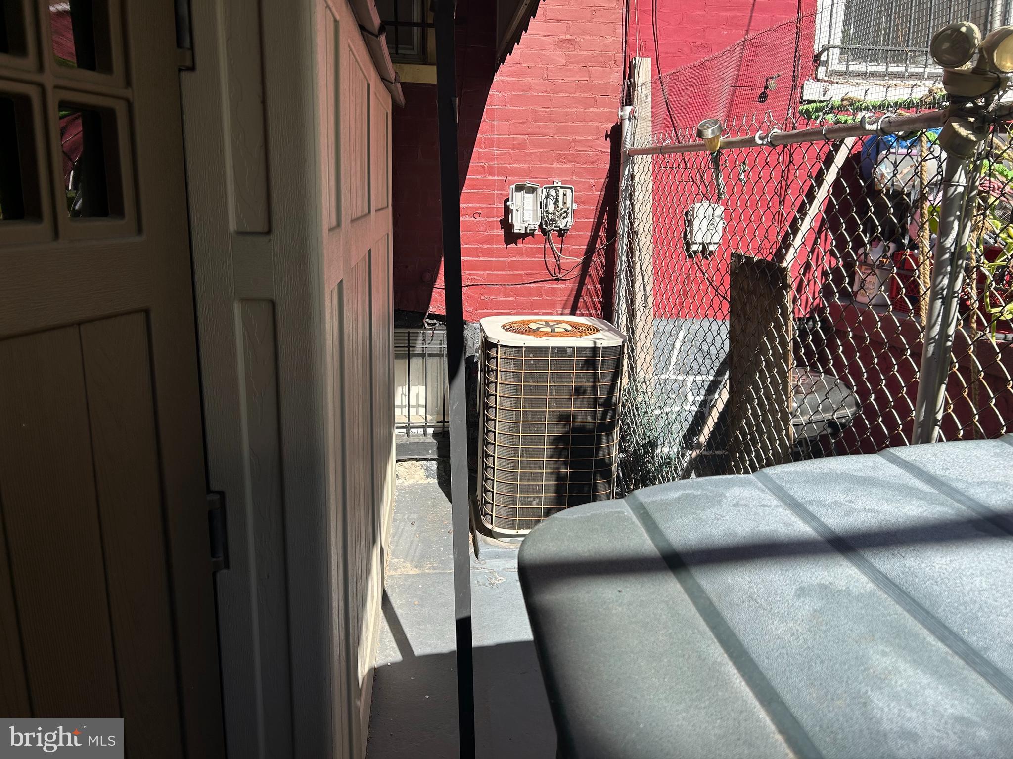 WEST PHILADELPHIA - Residential