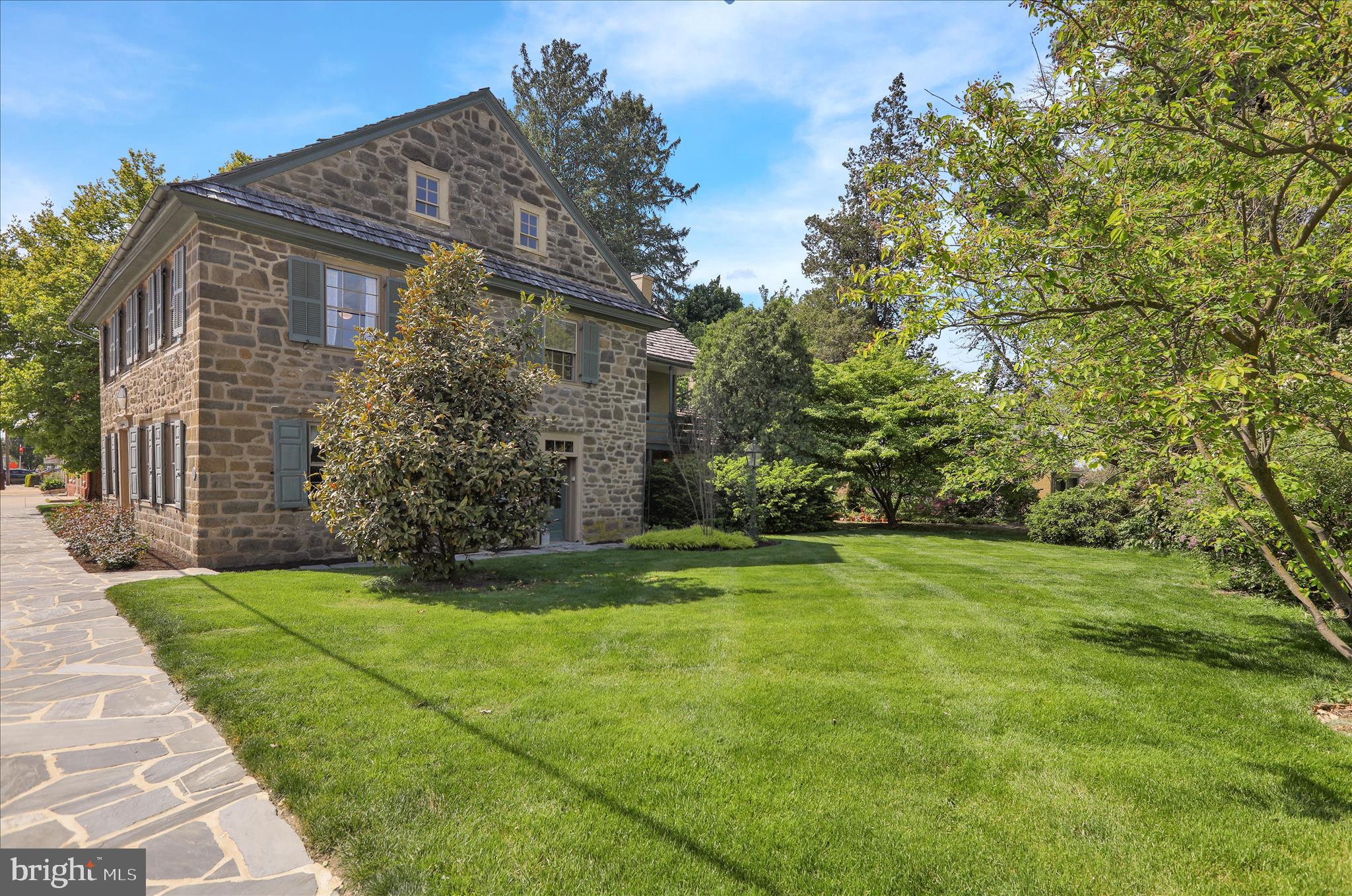 27 E MAIN STREET