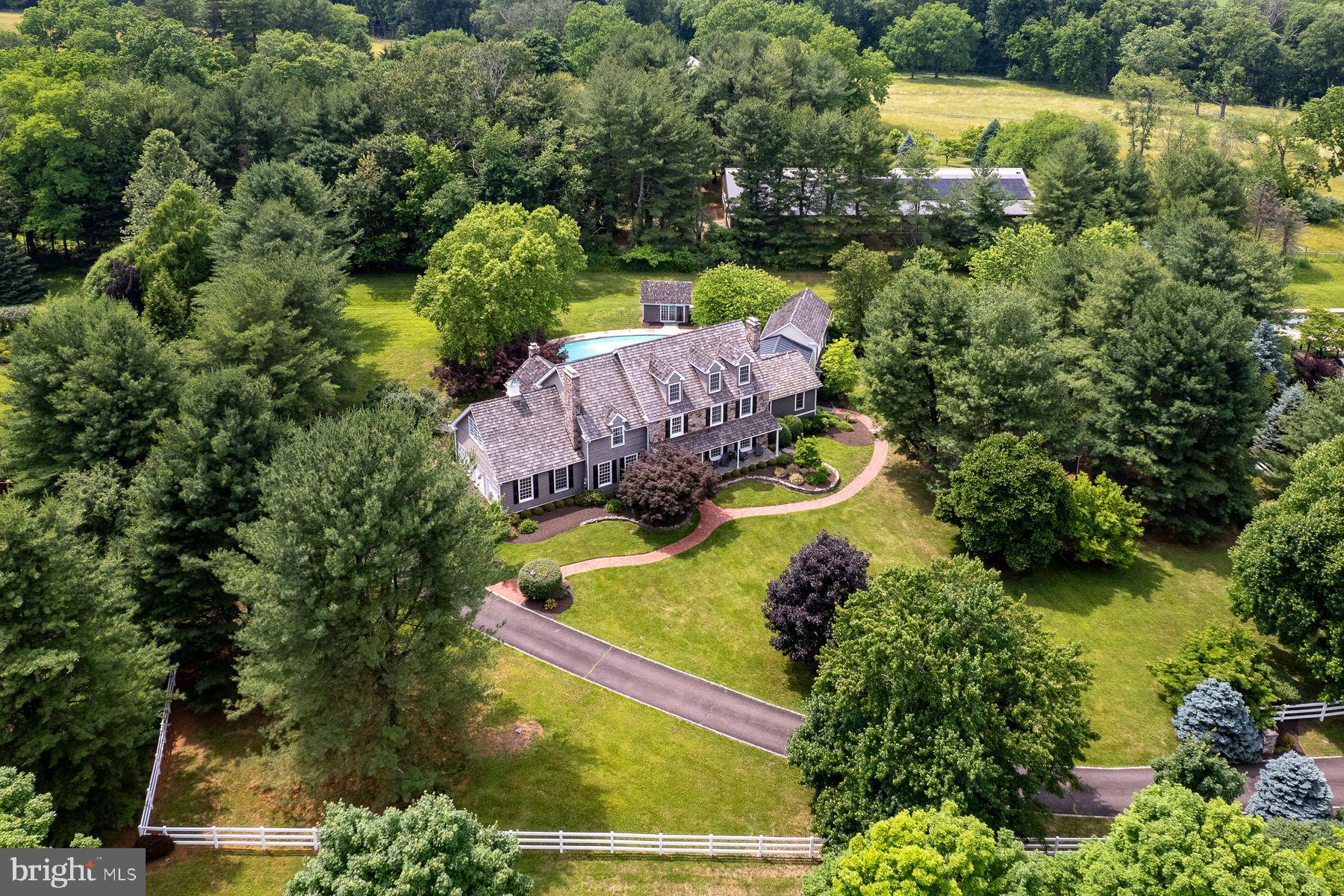 12 CRESTWOOD CIRCLE