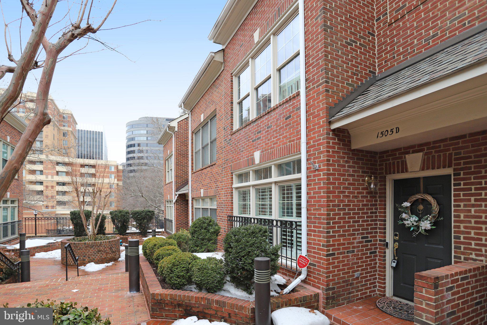 1505 N COLONIAL TERRACE D