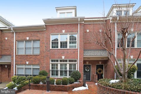 1505 N COLONIAL TERRACE D ARLINGTON VA 22209