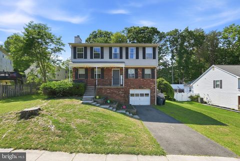 Photo of 13345 Packard Drive, WOODBRIDGE, VA 22193 (MLS # VAPW2120164)