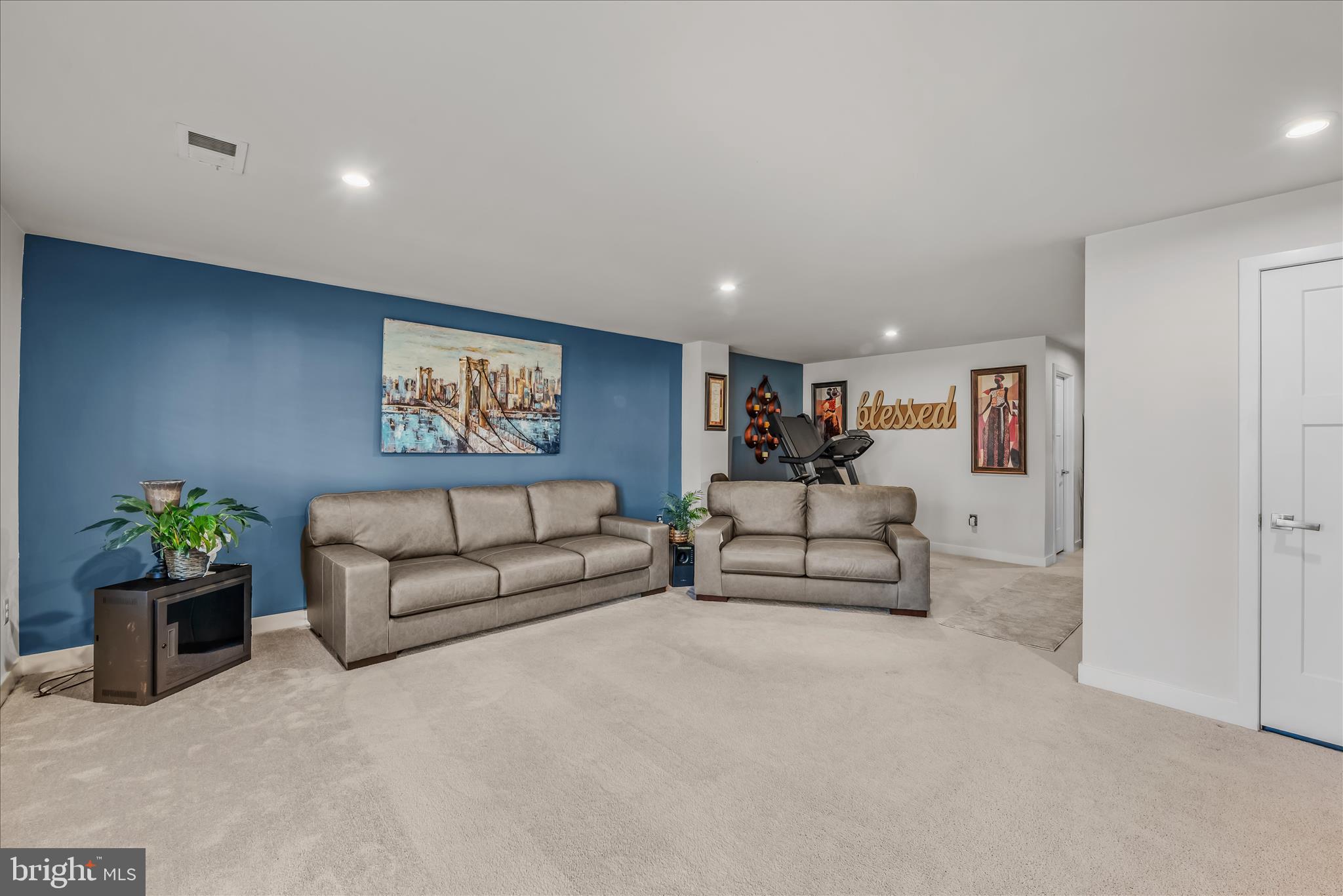 POTOMAC STATION - Residential