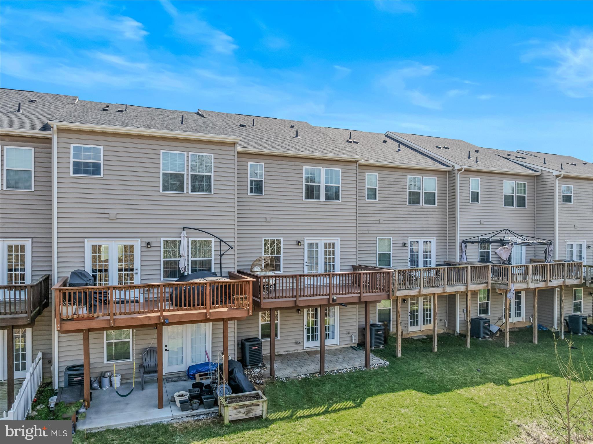 POTOMAC STATION - Residential