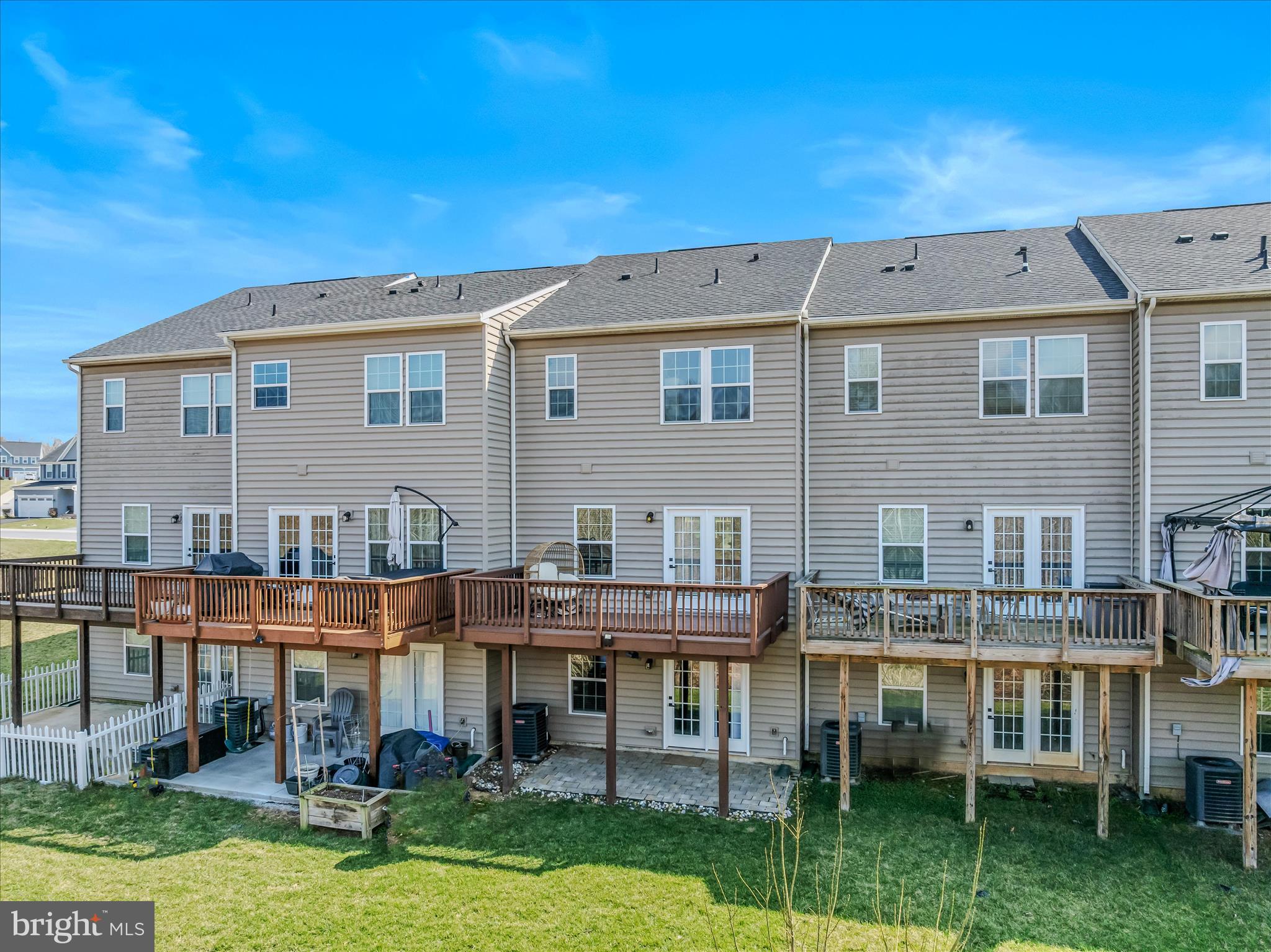 POTOMAC STATION - Residential