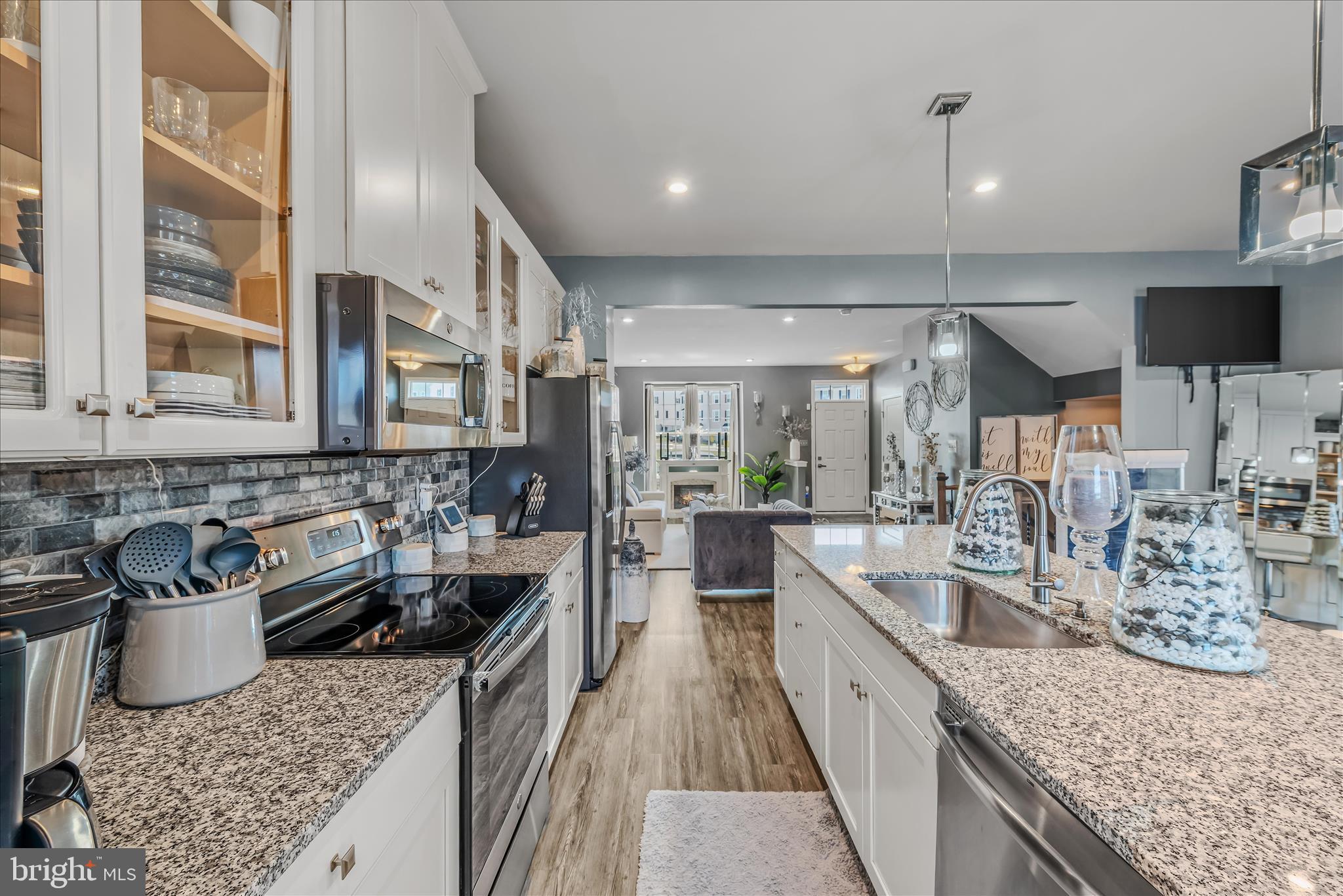 POTOMAC STATION - Residential