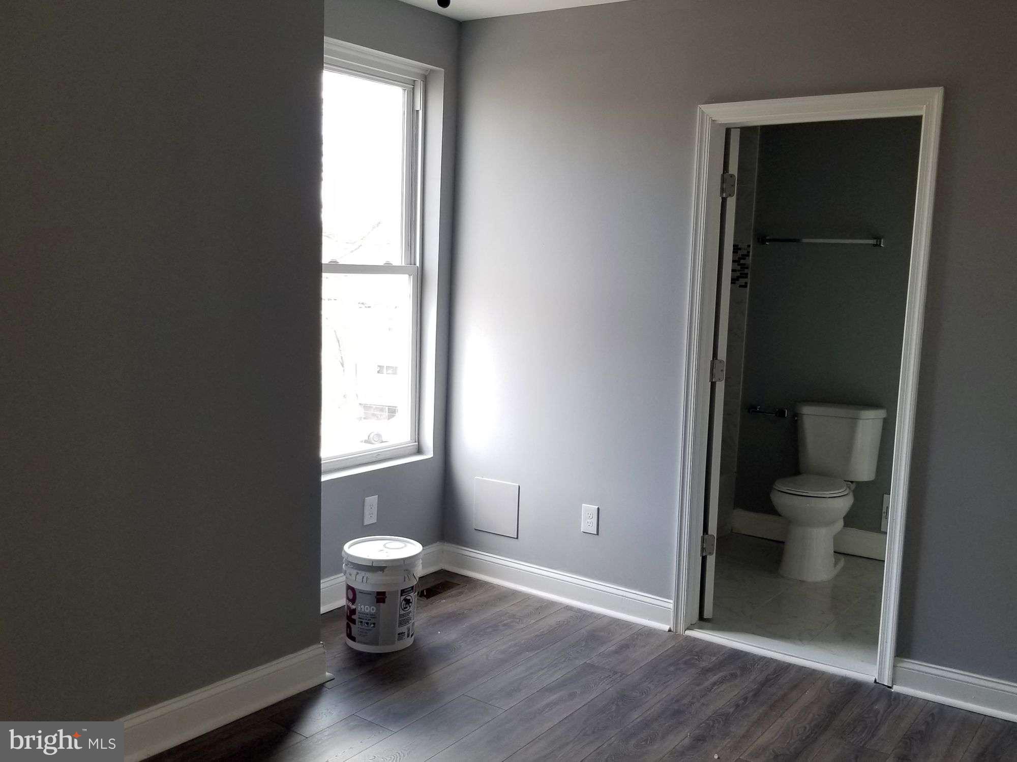 ROSEMONT EAST - Residential