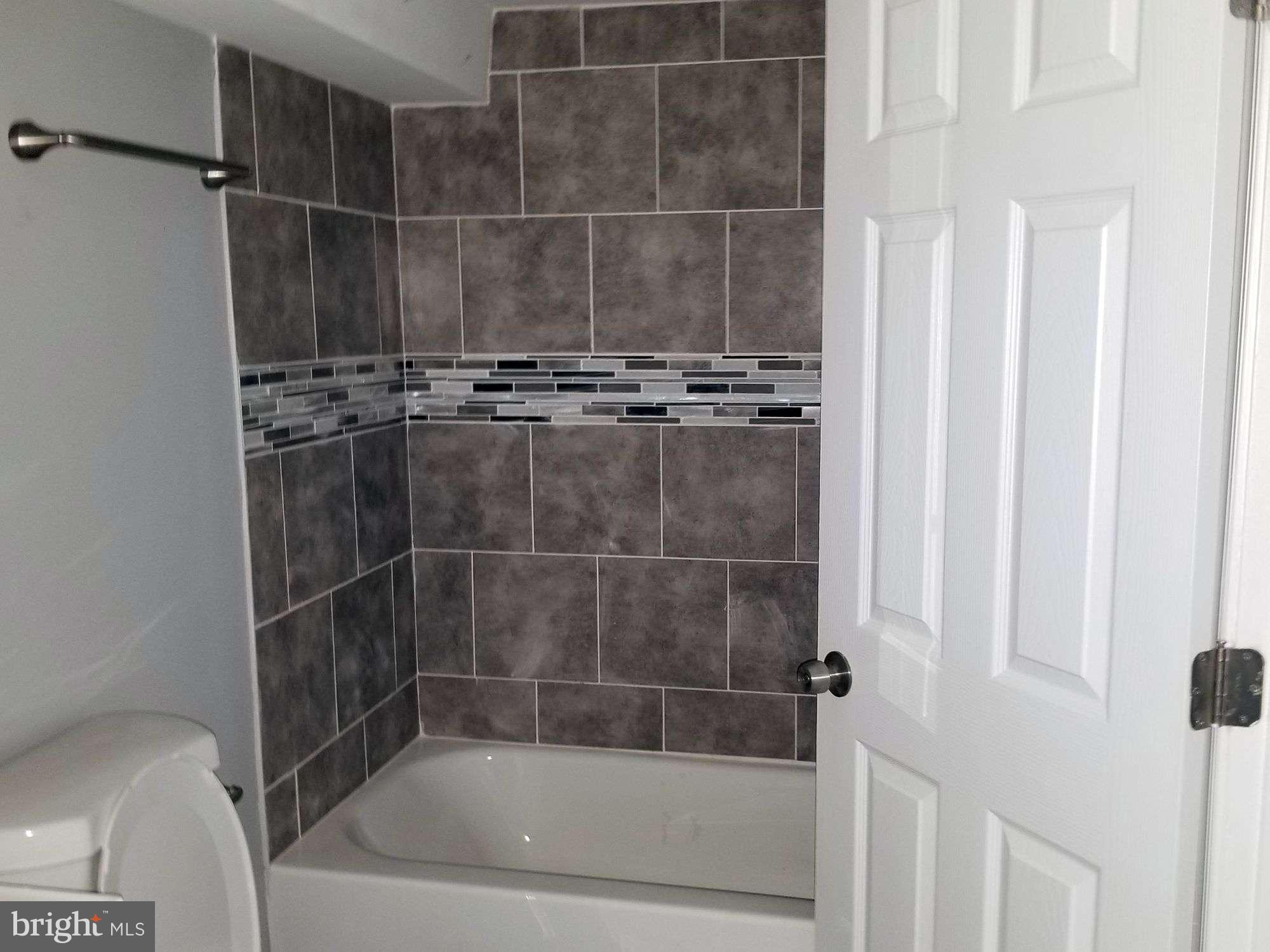 ROSEMONT EAST - Residential