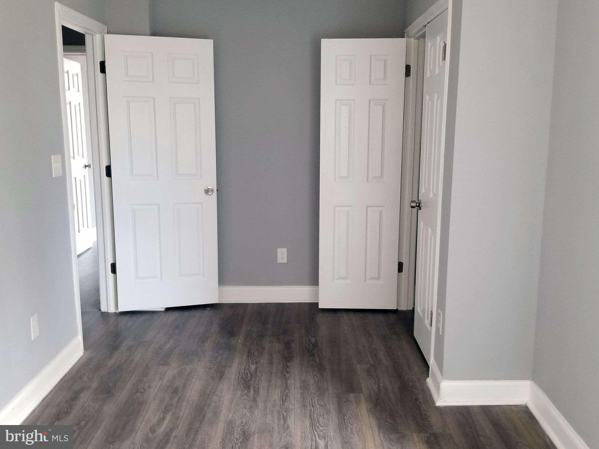 ROSEMONT EAST - Residential