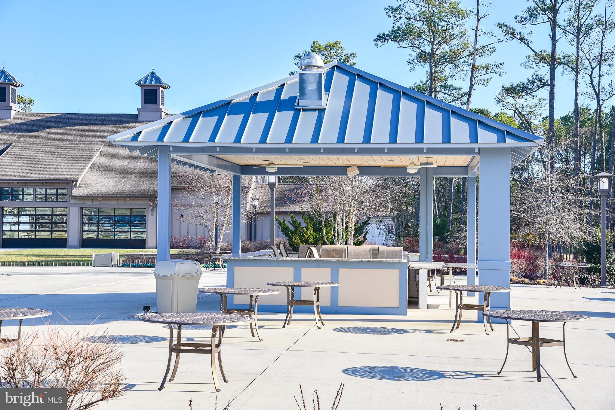 BAY FOREST CLUB - Residential