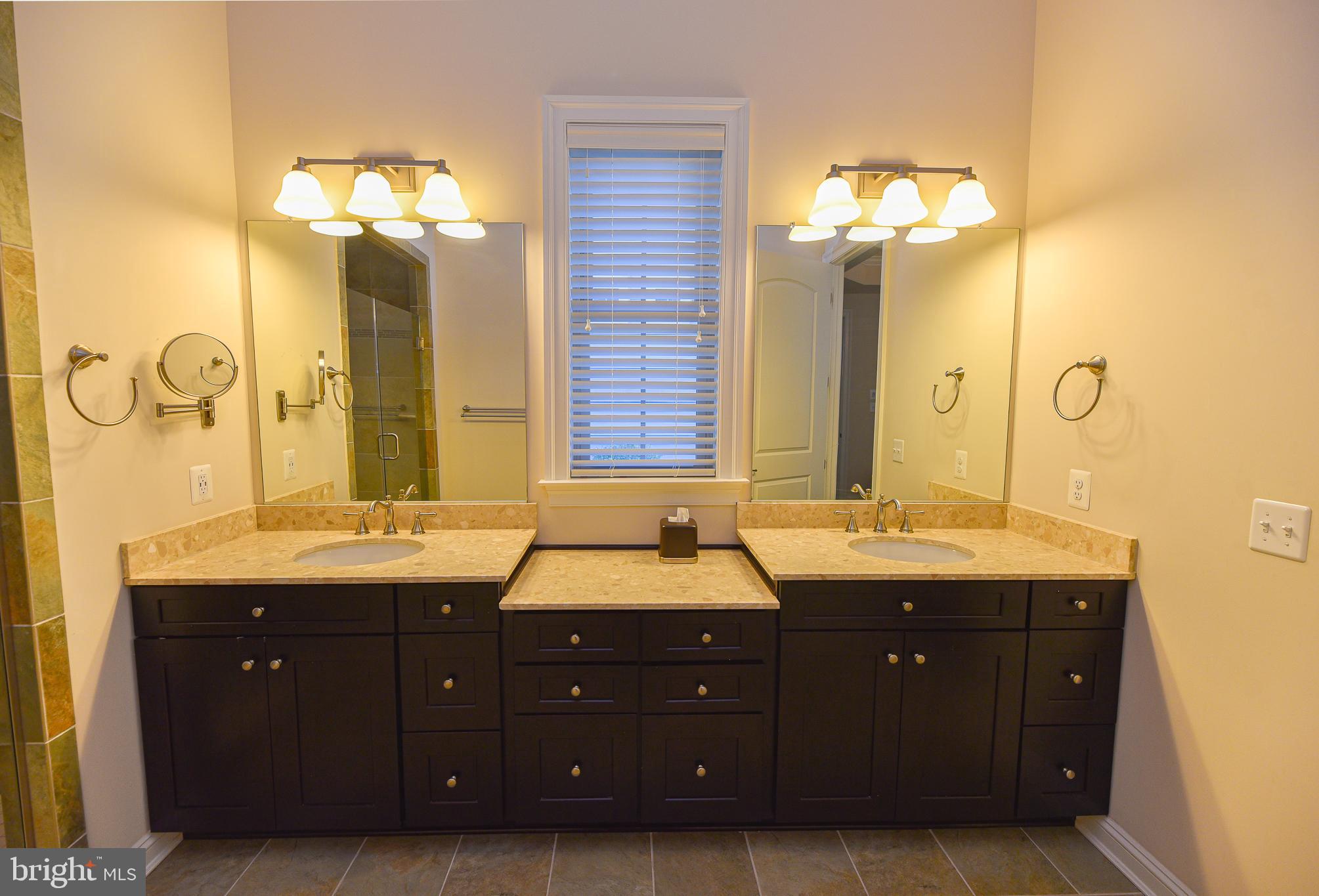 BAY FOREST CLUB - Residential