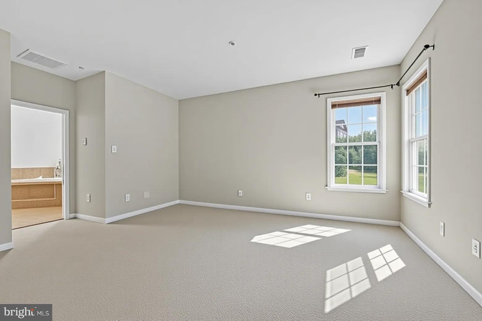 RIVERWOOD - Residential