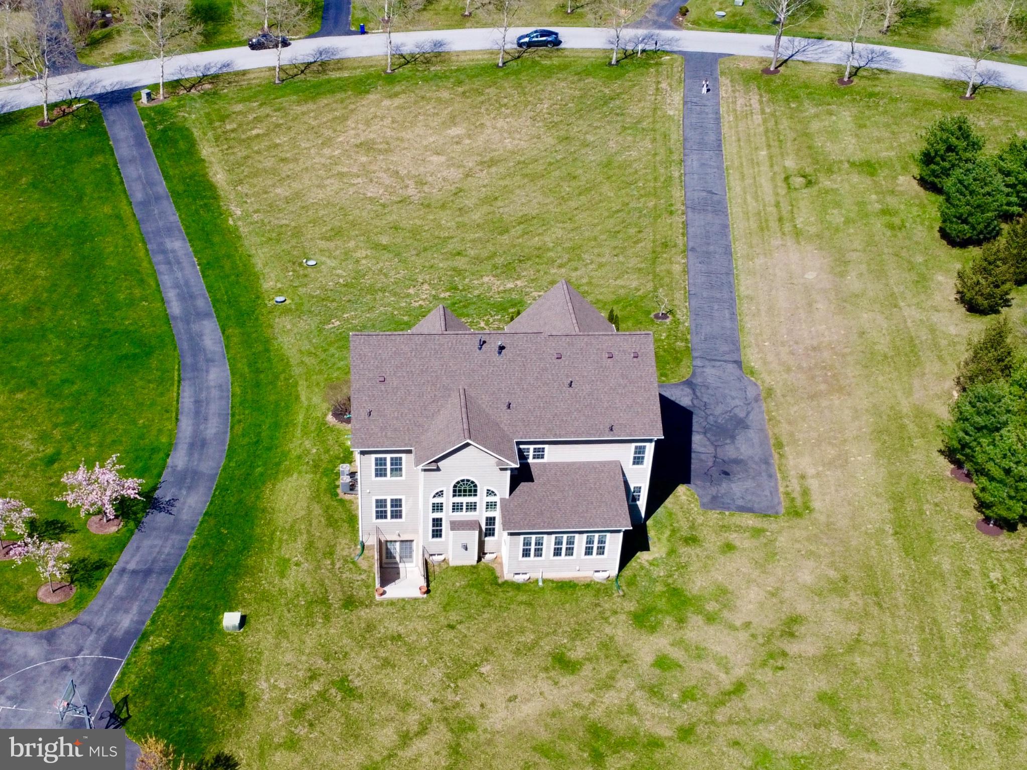 RIVERWOOD - Residential