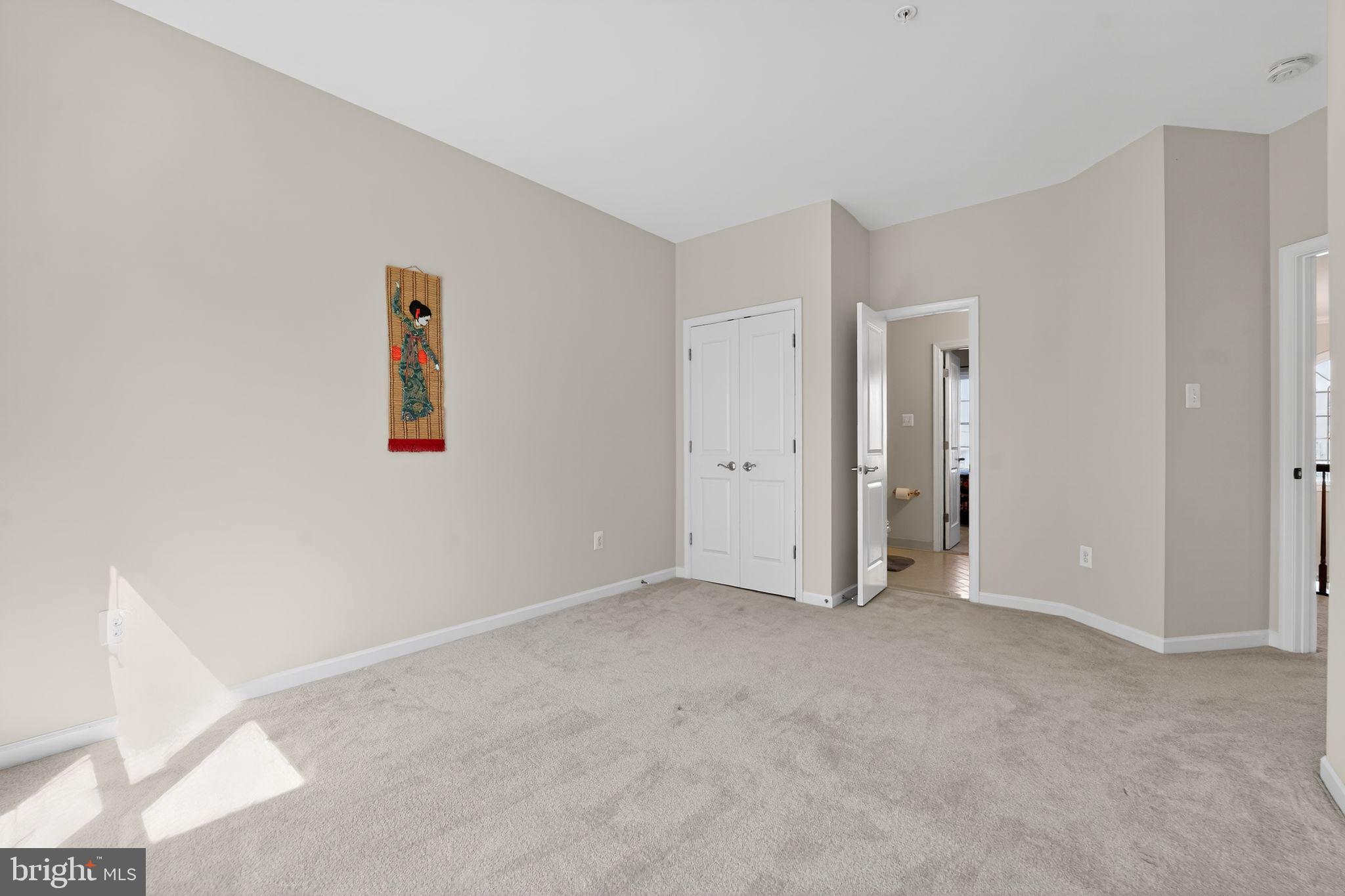 RIVERWOOD - Residential