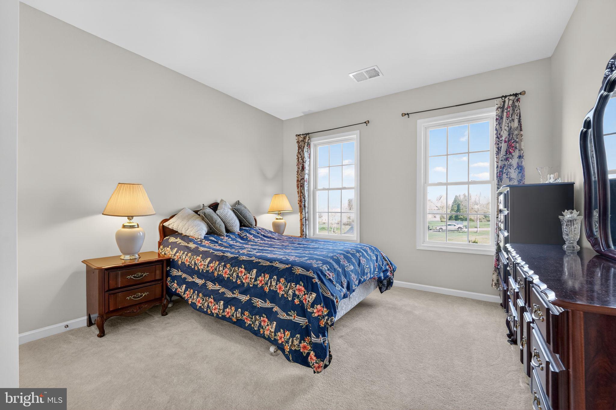 RIVERWOOD - Residential