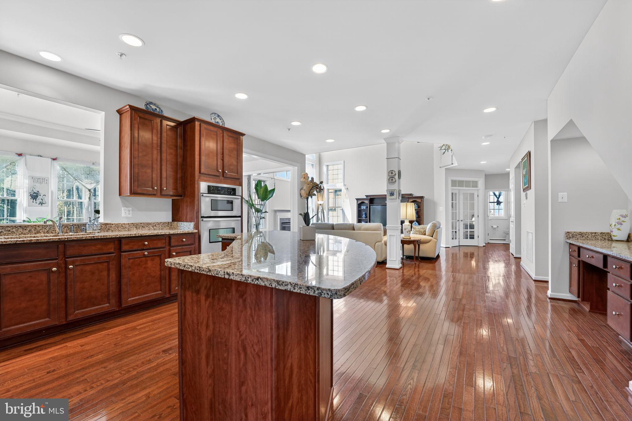 RIVERWOOD - Residential