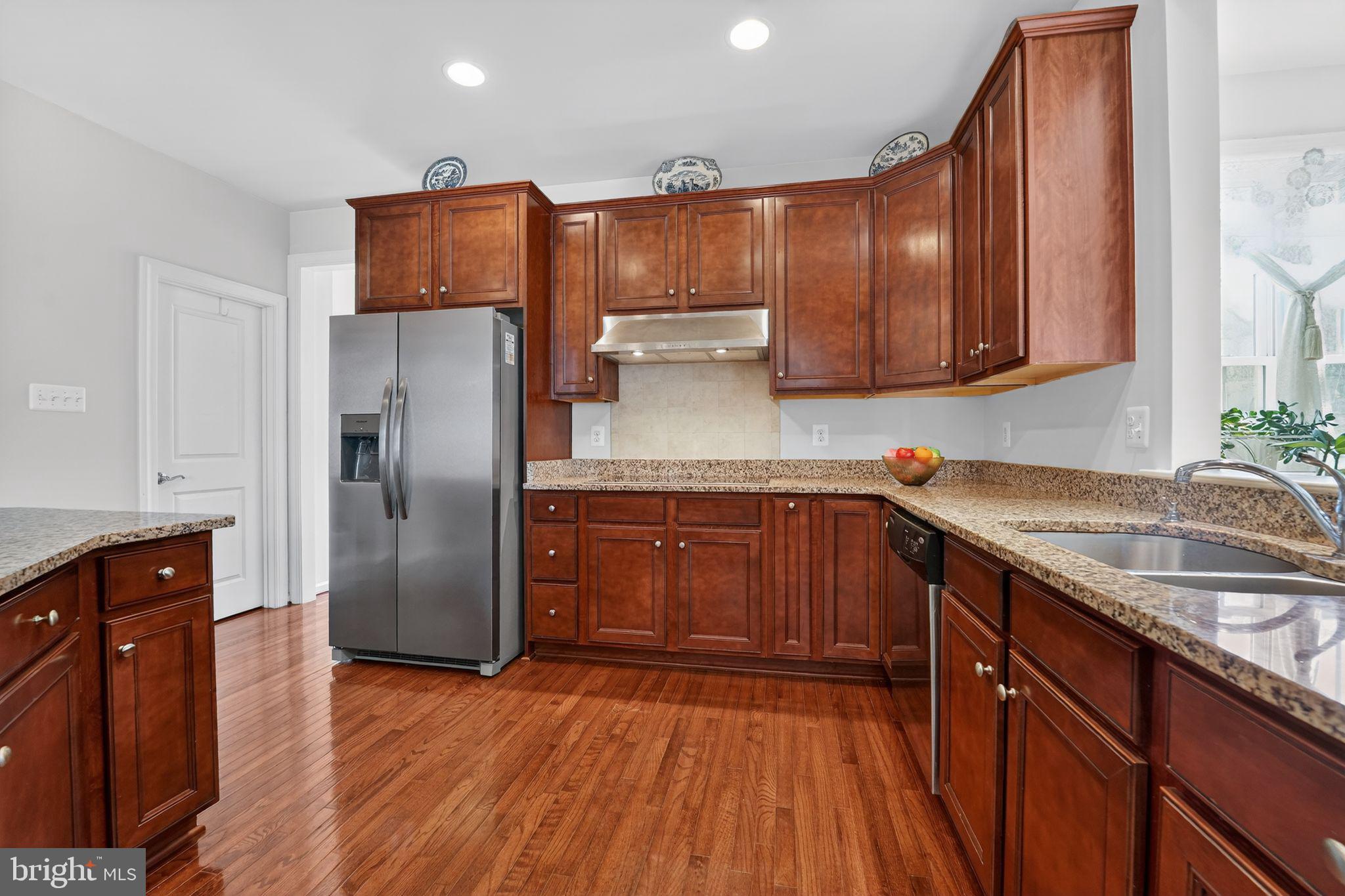 RIVERWOOD - Residential