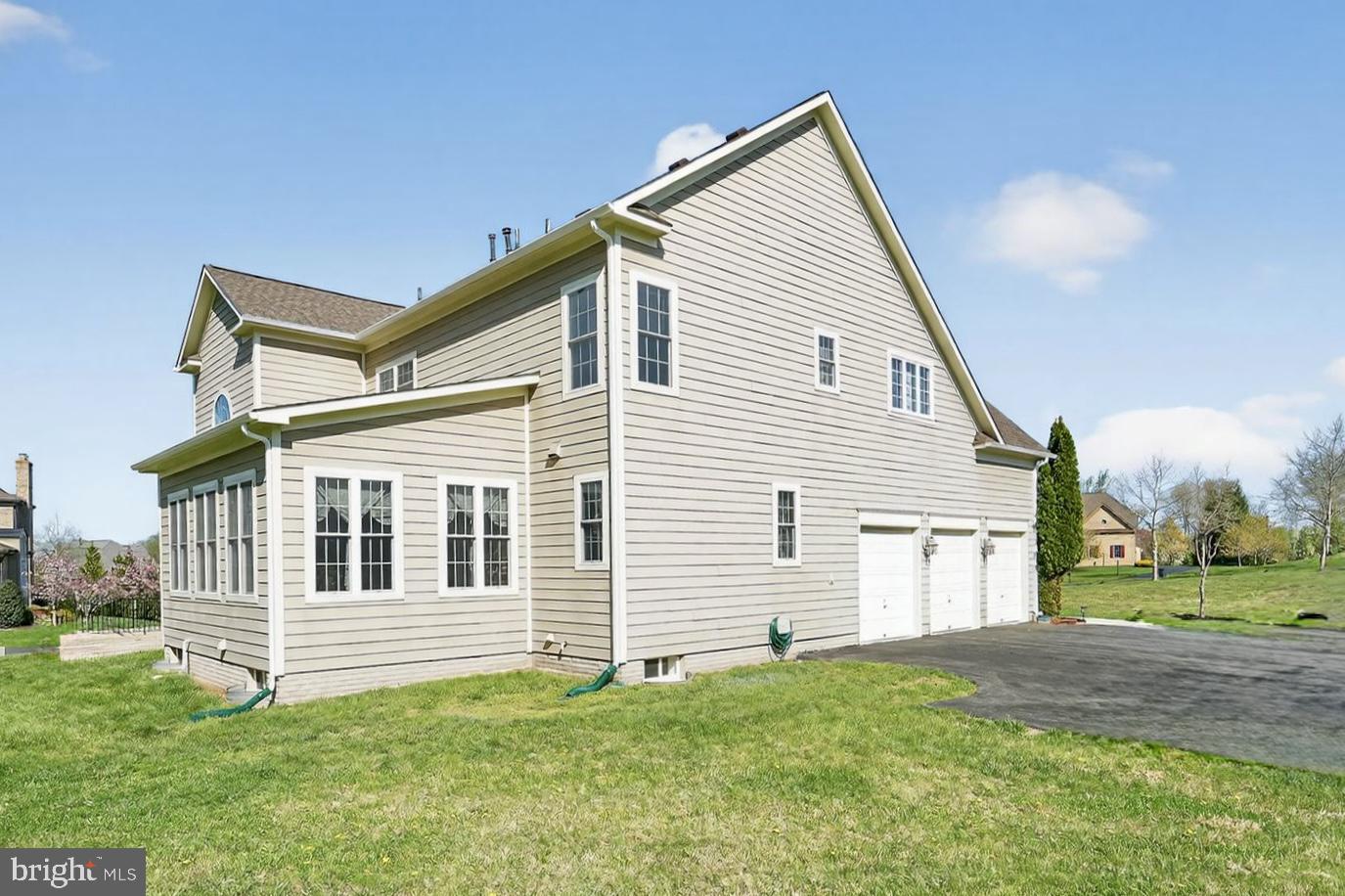 RIVERWOOD - Residential