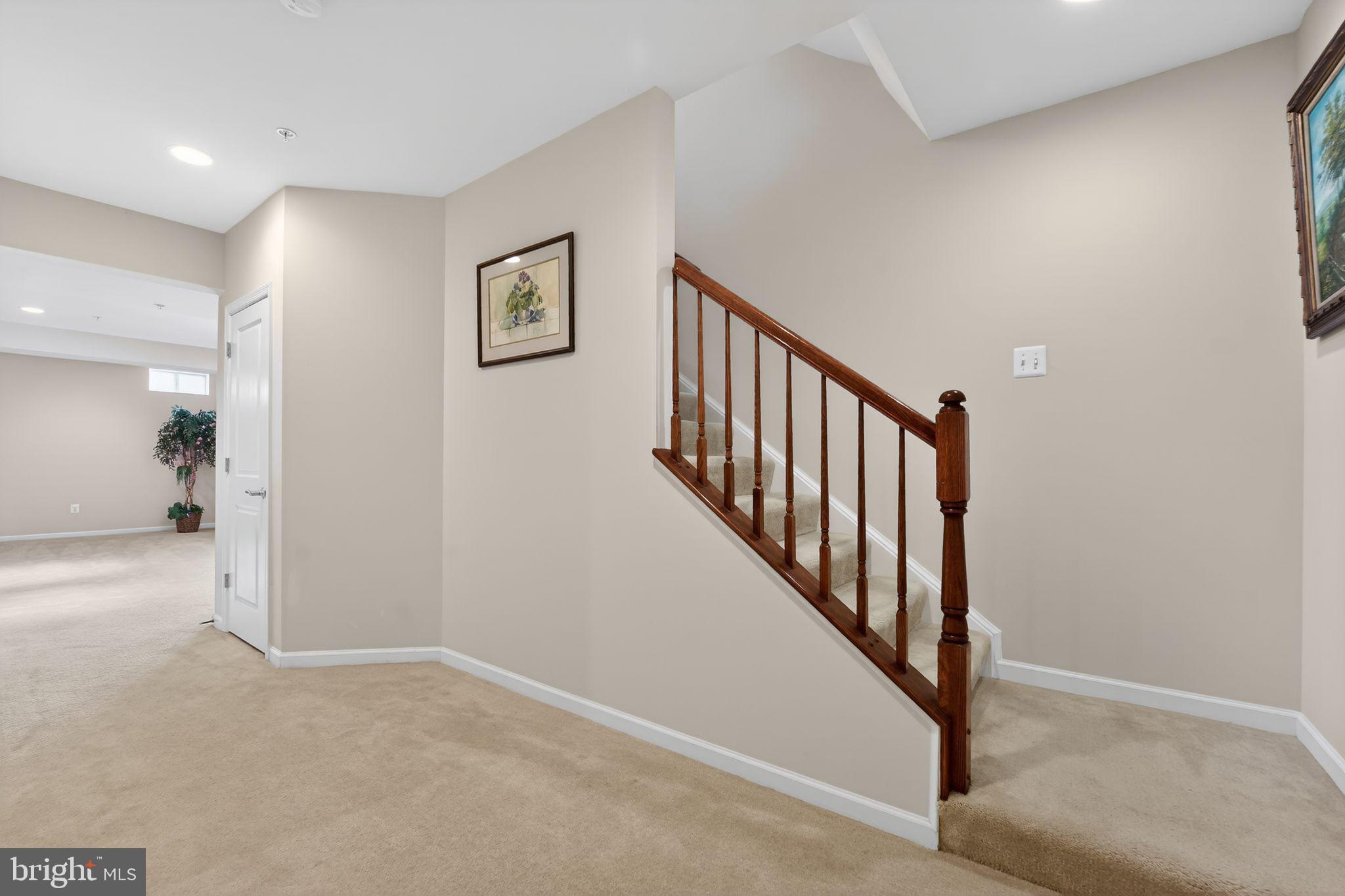 RIVERWOOD - Residential