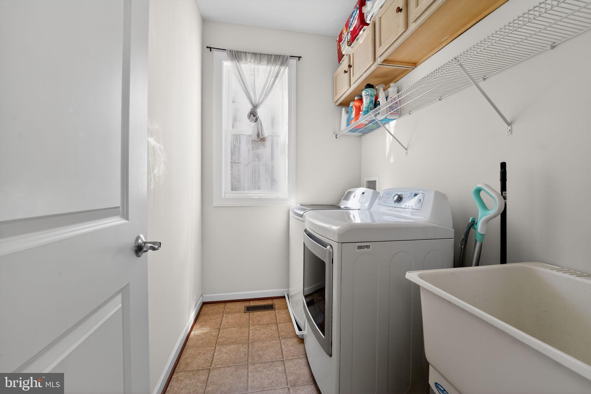 RIVERWOOD - Residential