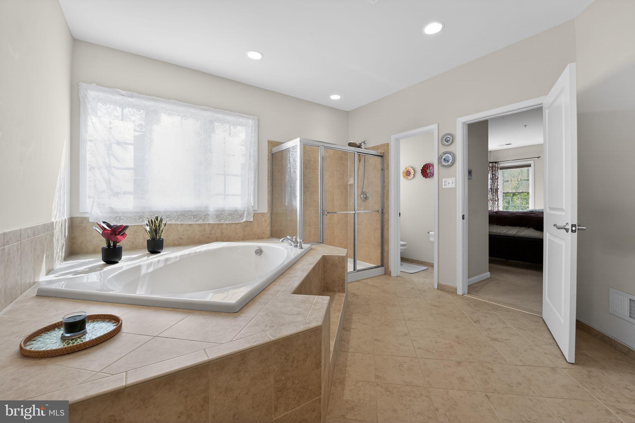 RIVERWOOD - Residential