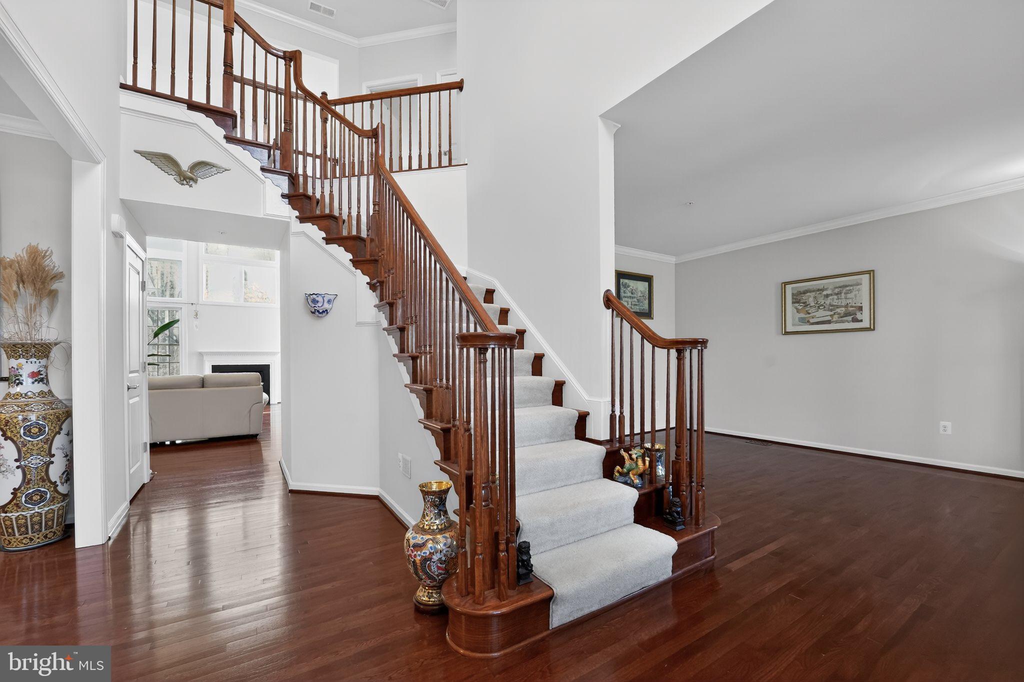 RIVERWOOD - Residential