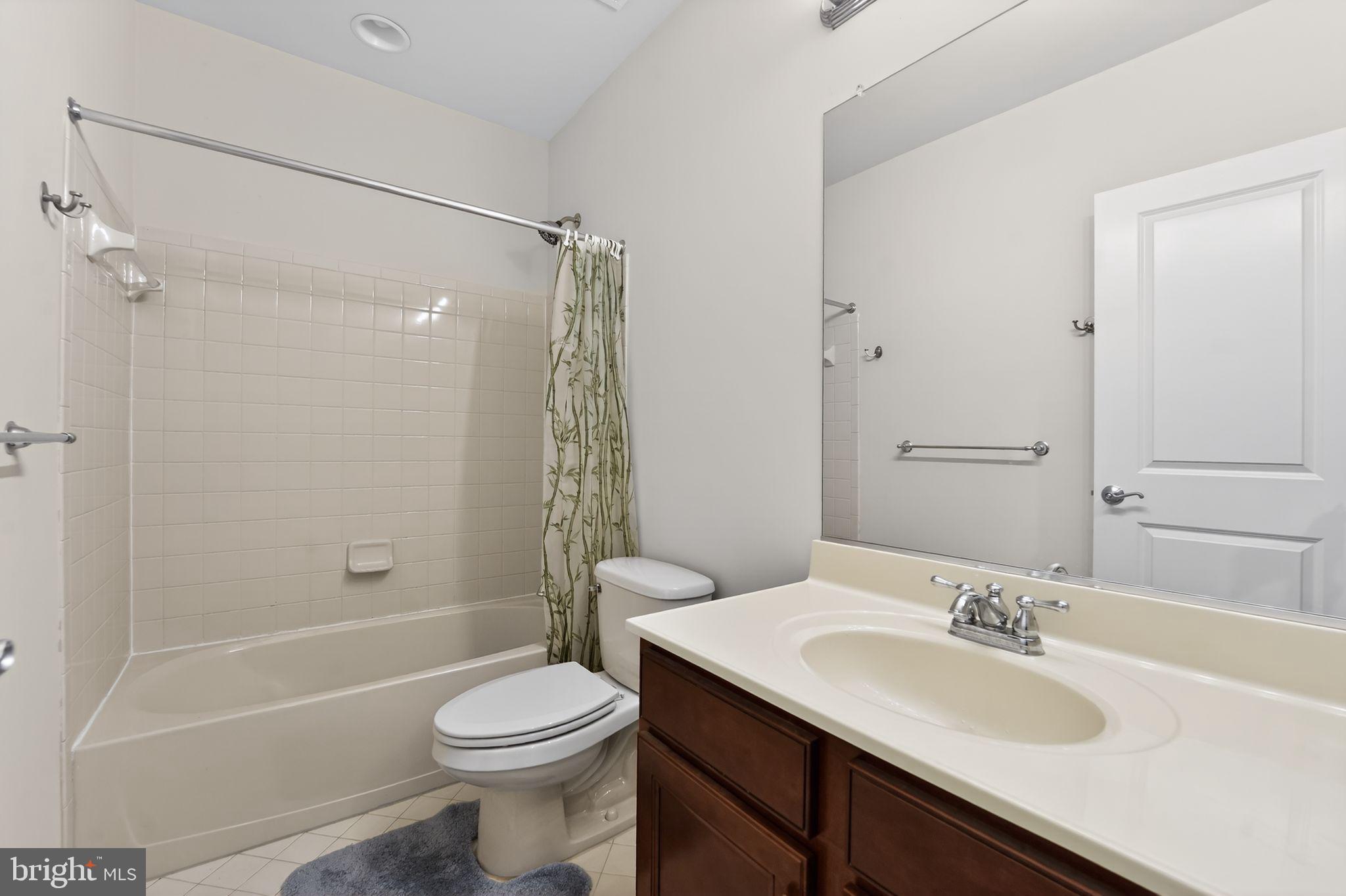 RIVERWOOD - Residential