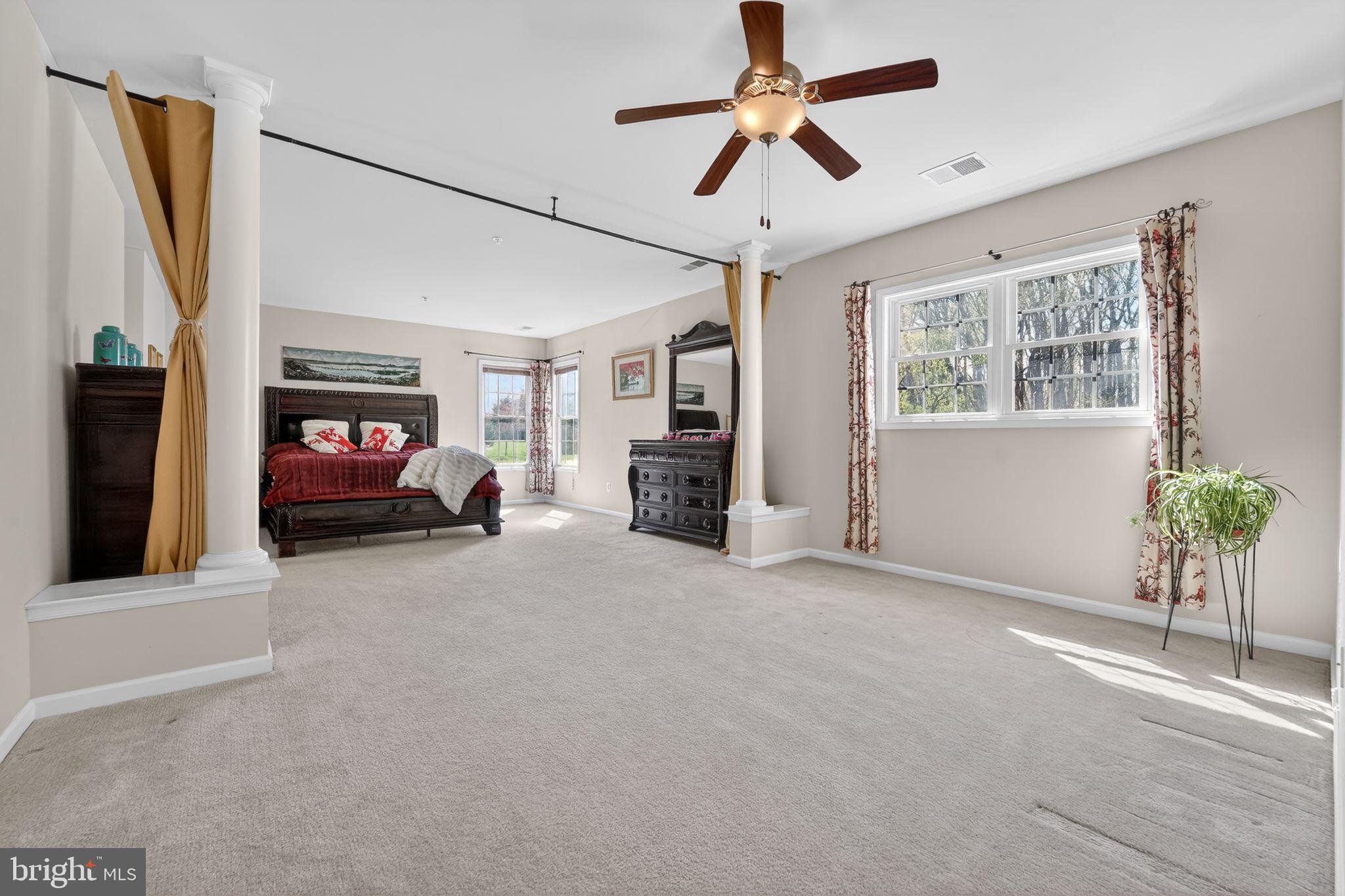 RIVERWOOD - Residential