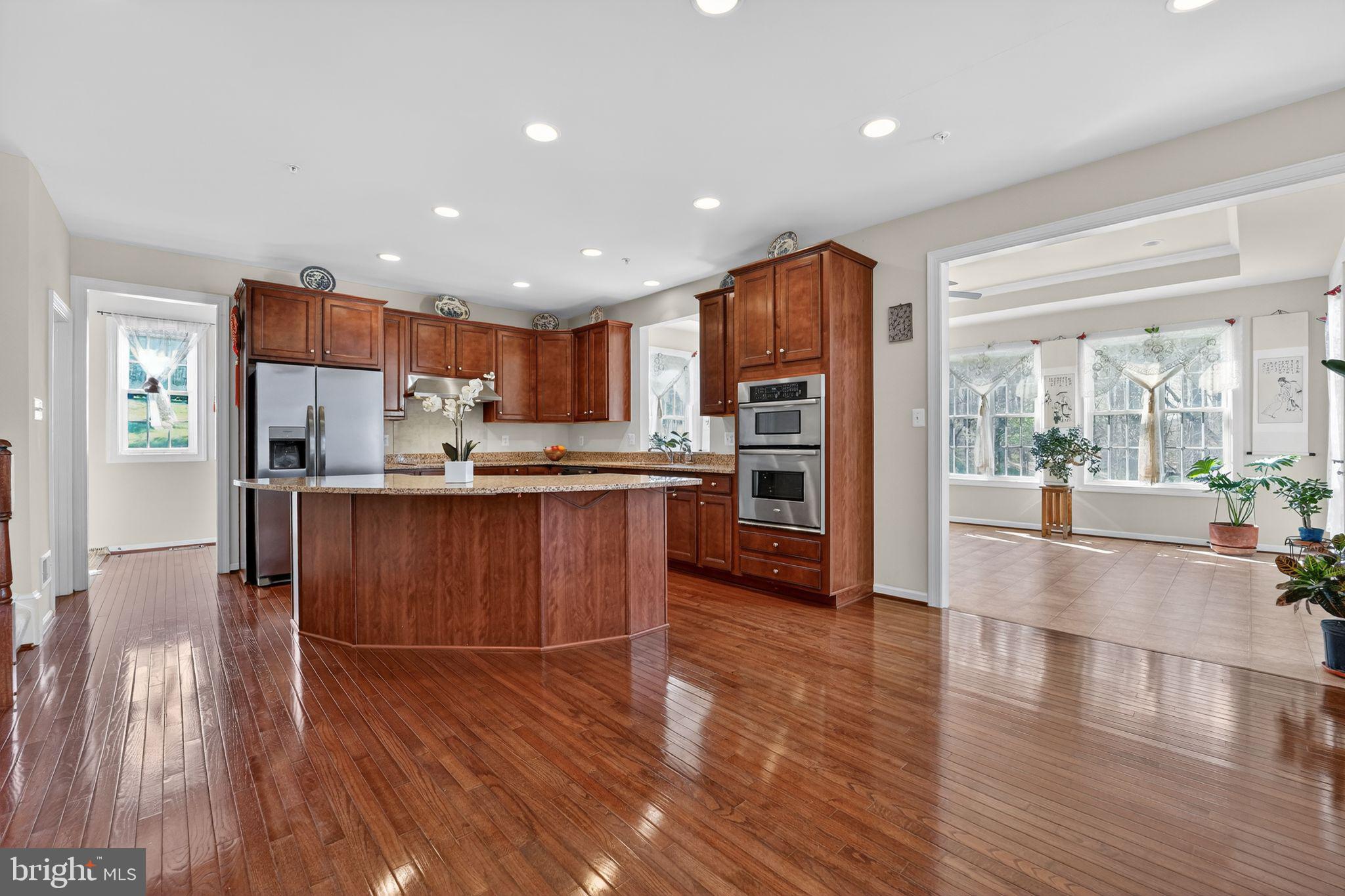 RIVERWOOD - Residential