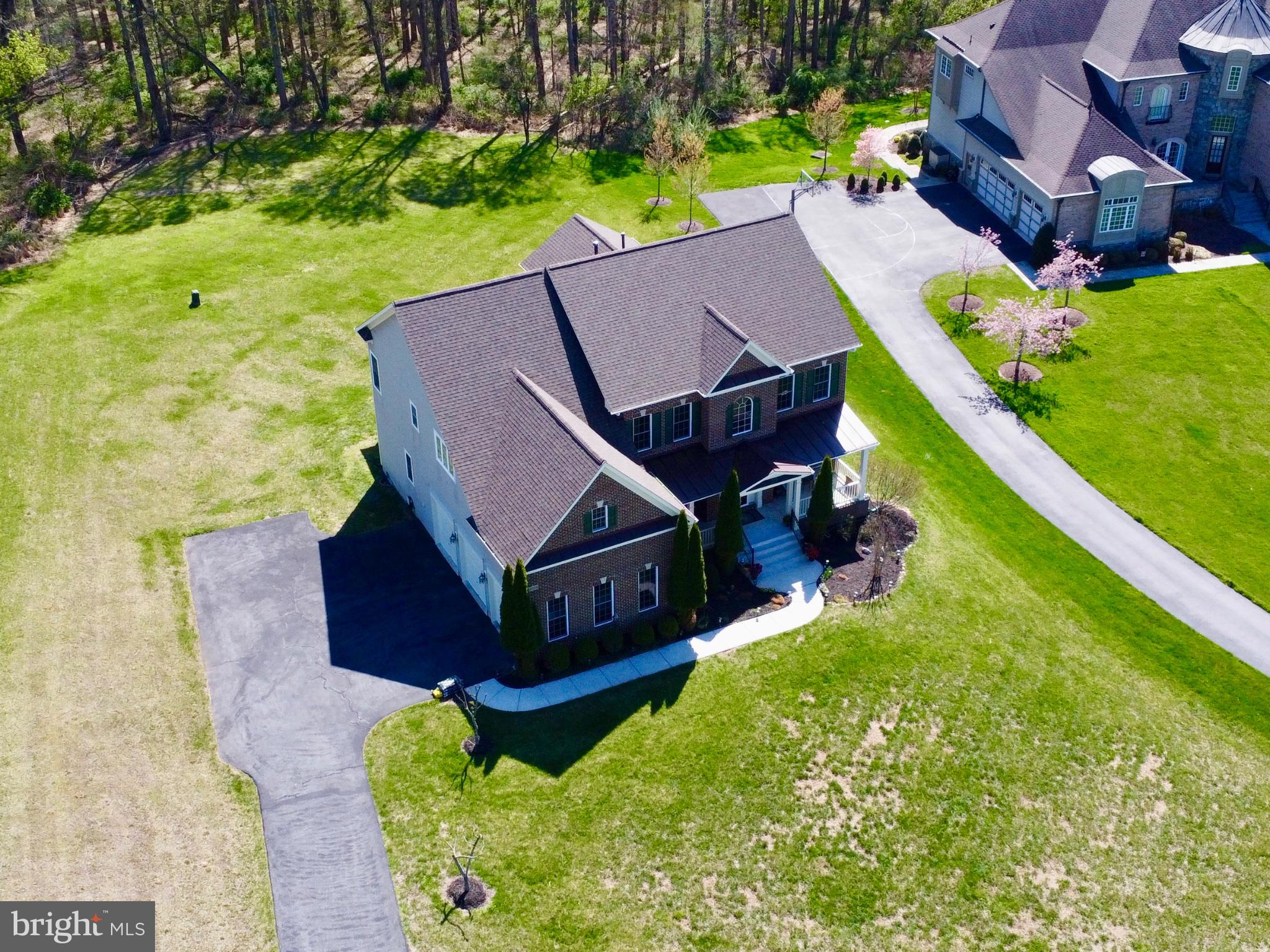 RIVERWOOD - Residential