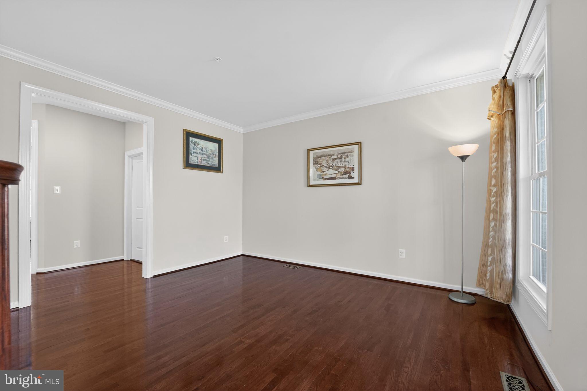 RIVERWOOD - Residential