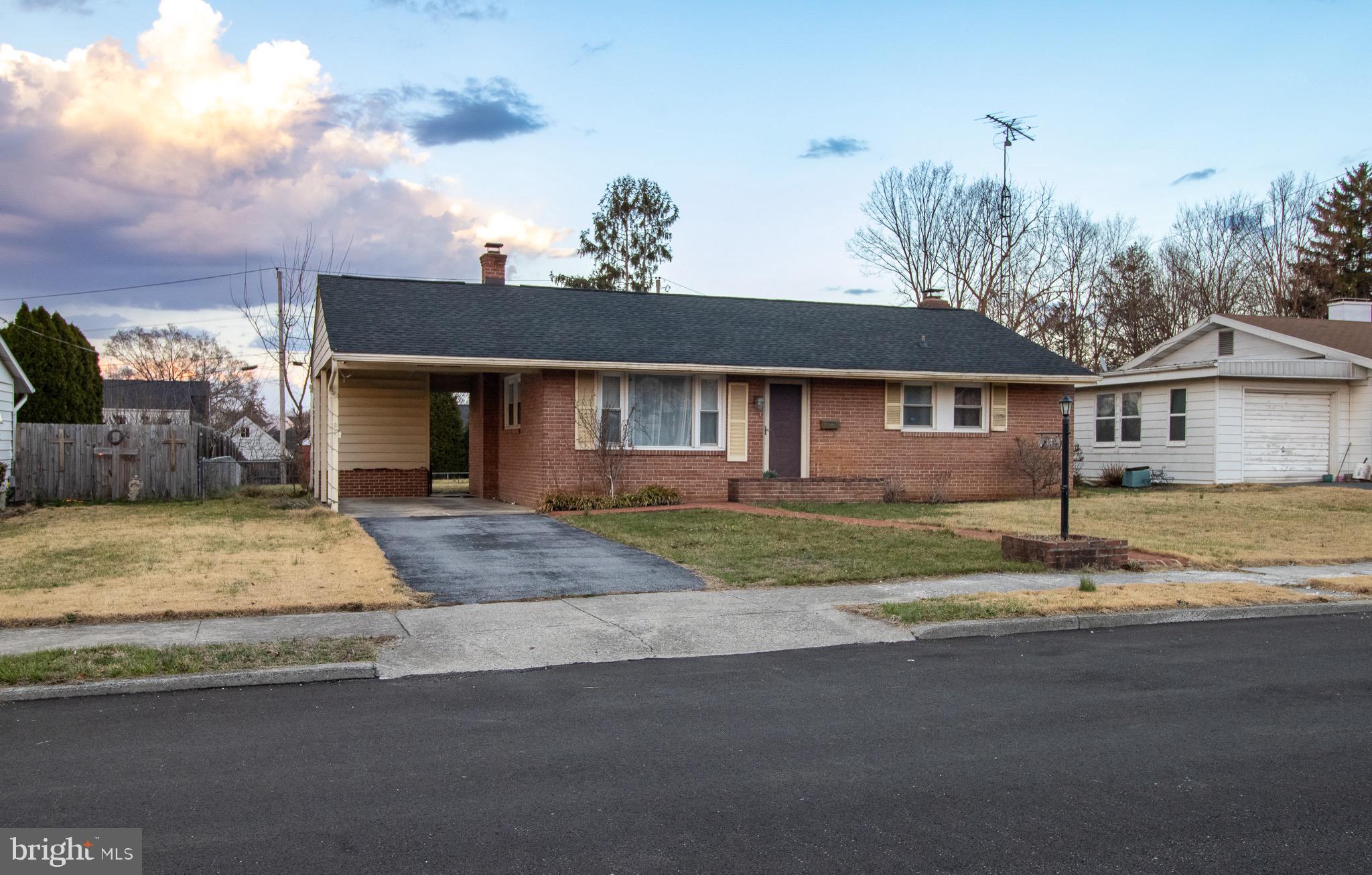 MARTINSBURG CITY - Residential