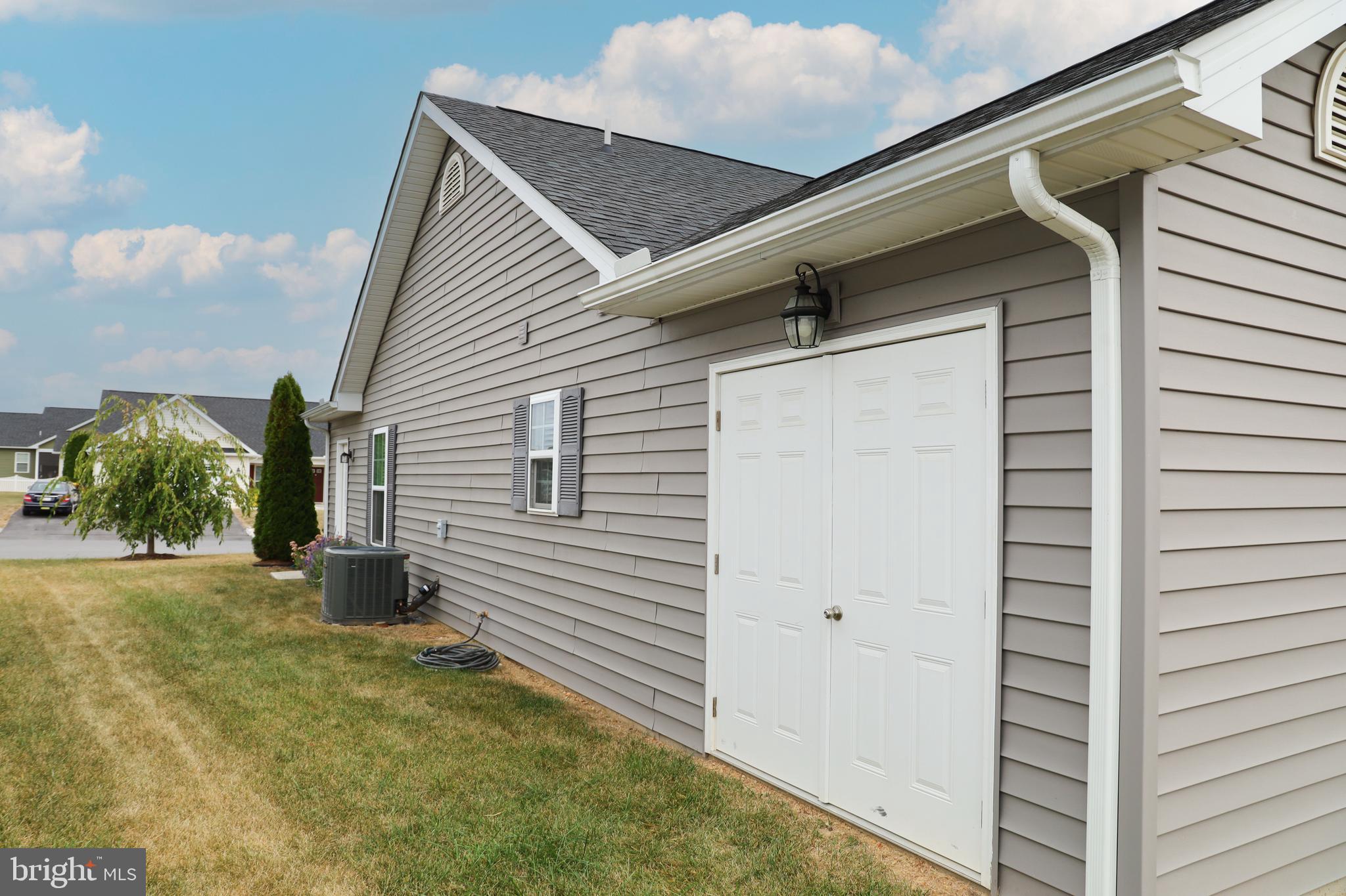 BRIDLE CREEK - Residential