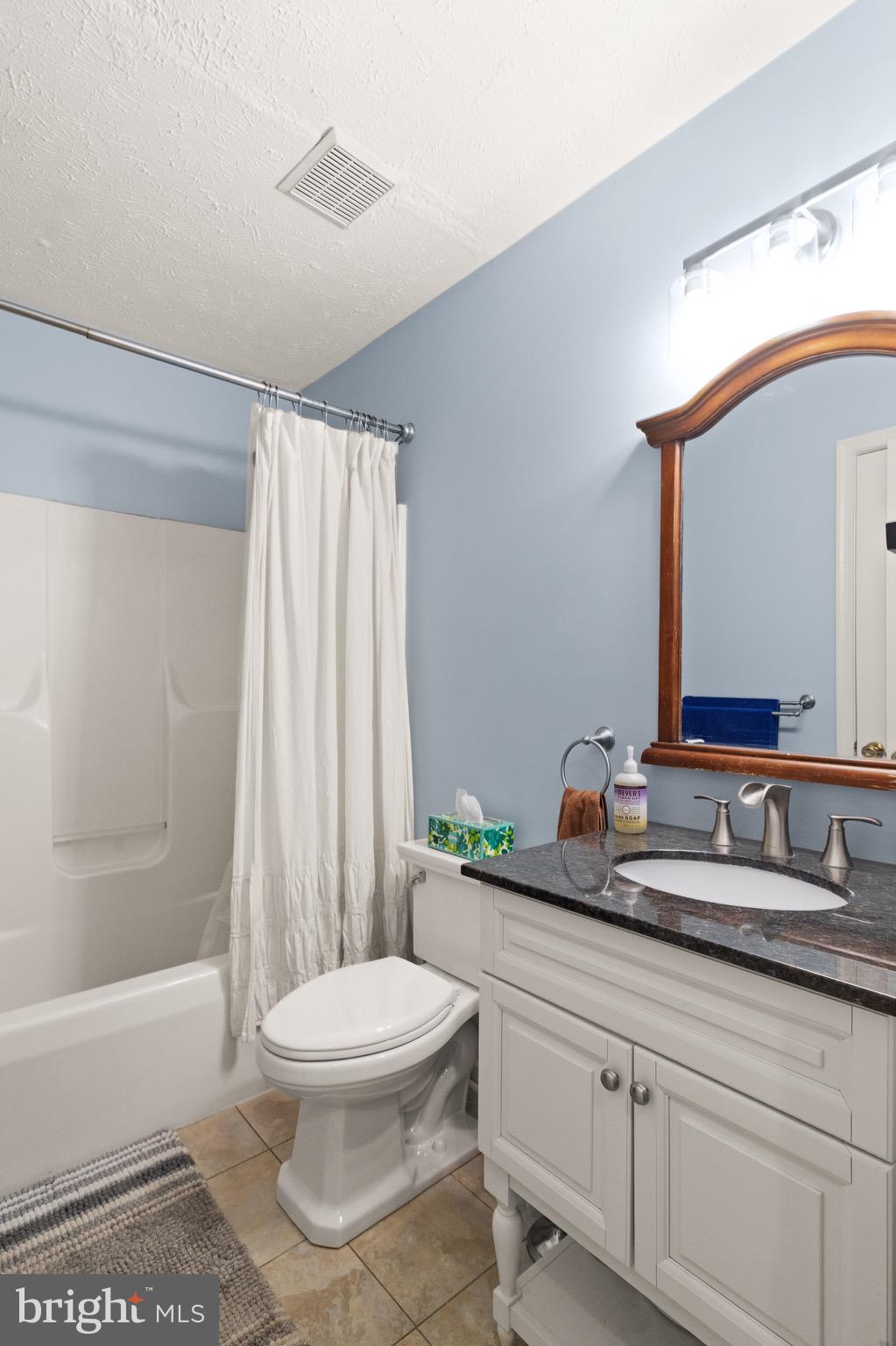 KENNY WOODS - Residential