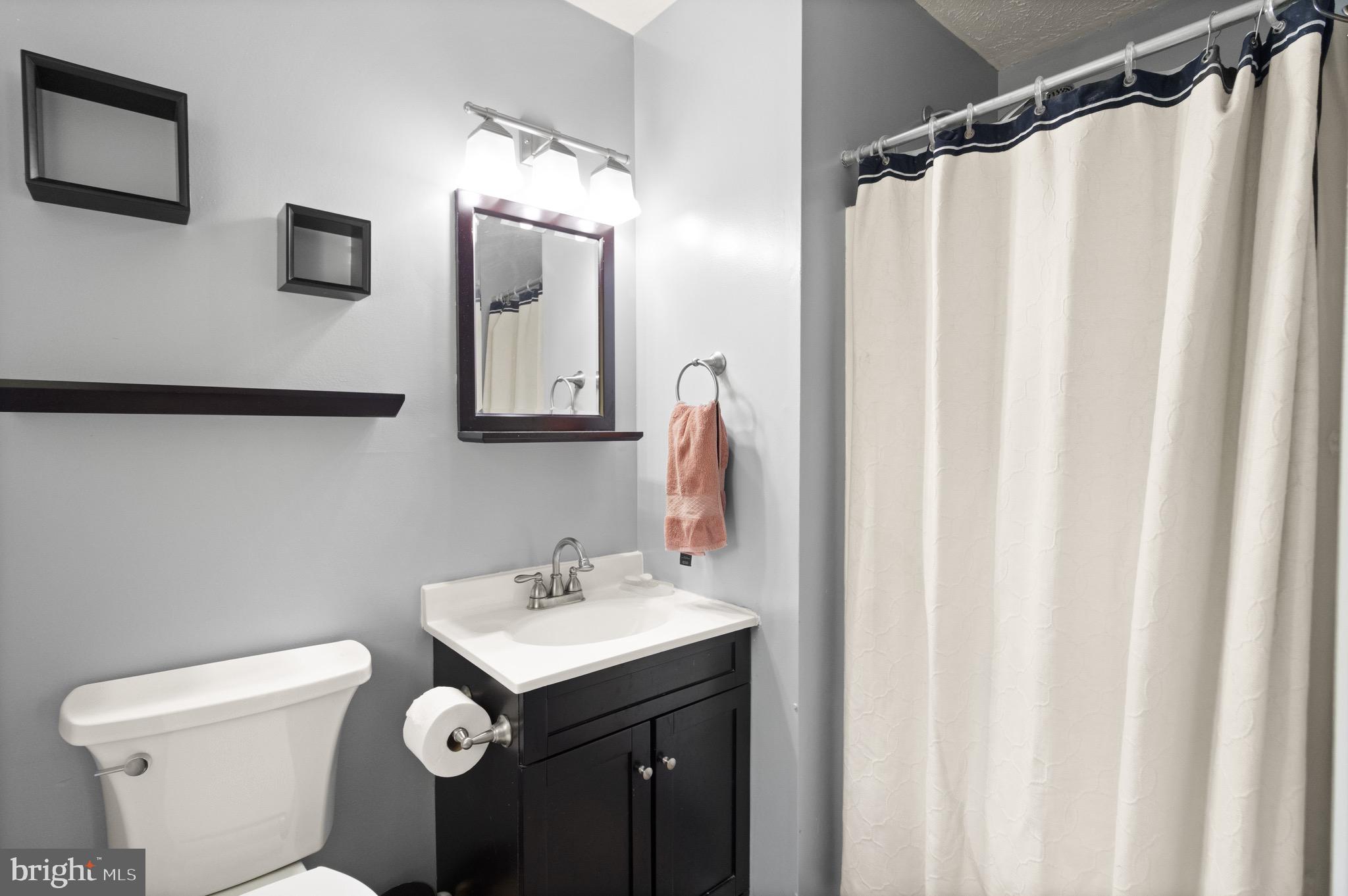 KENNY WOODS - Residential