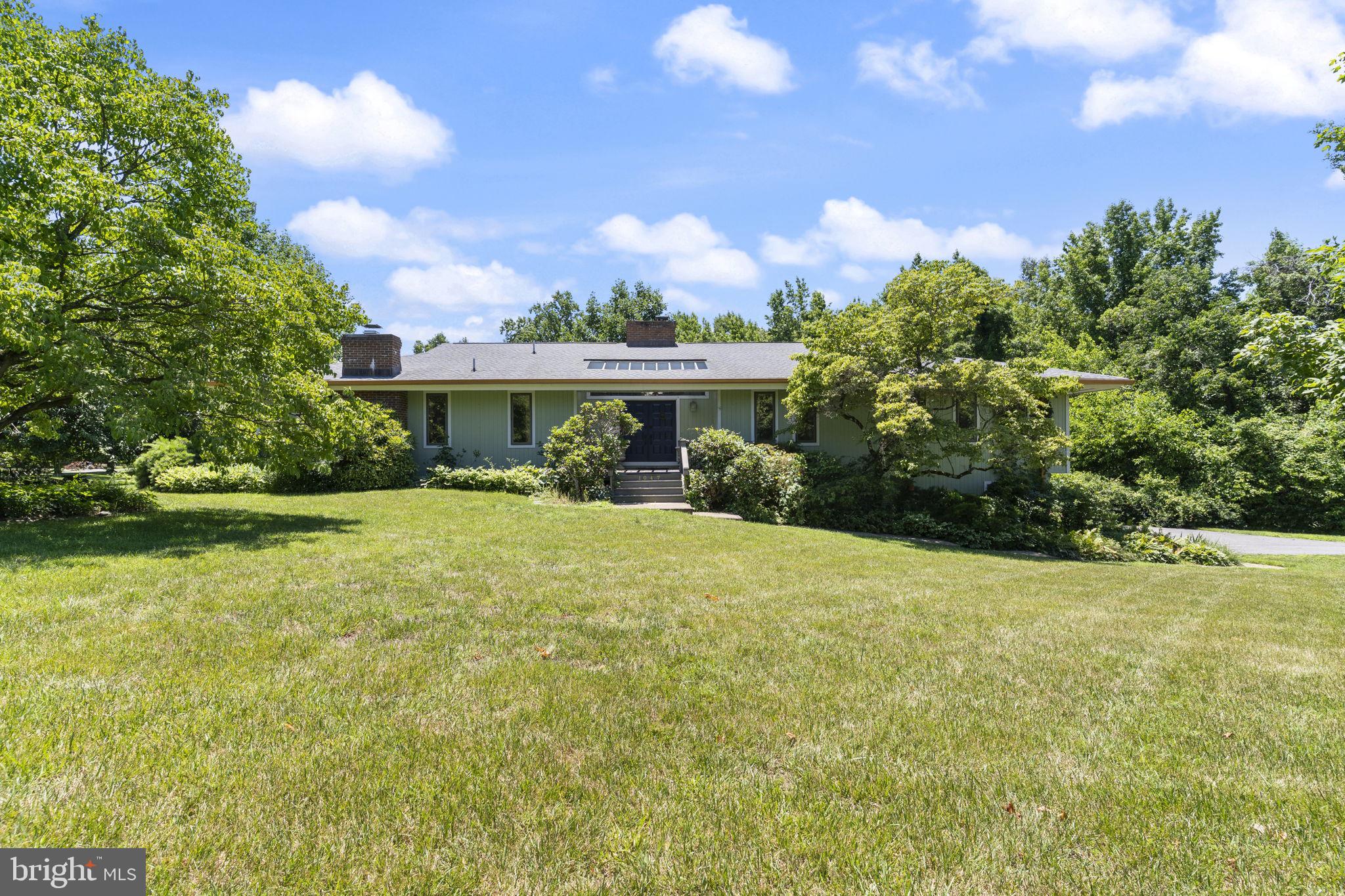 1047 SUGAR MAPLE DRIVE