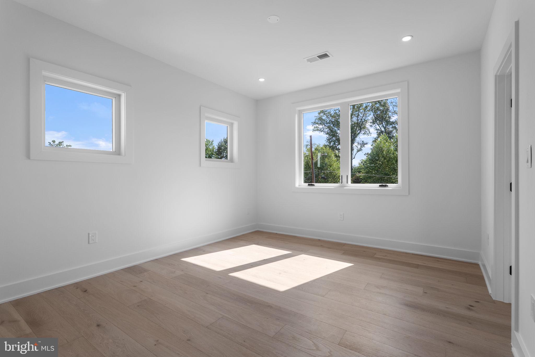 ARNOLD PARK - Residential