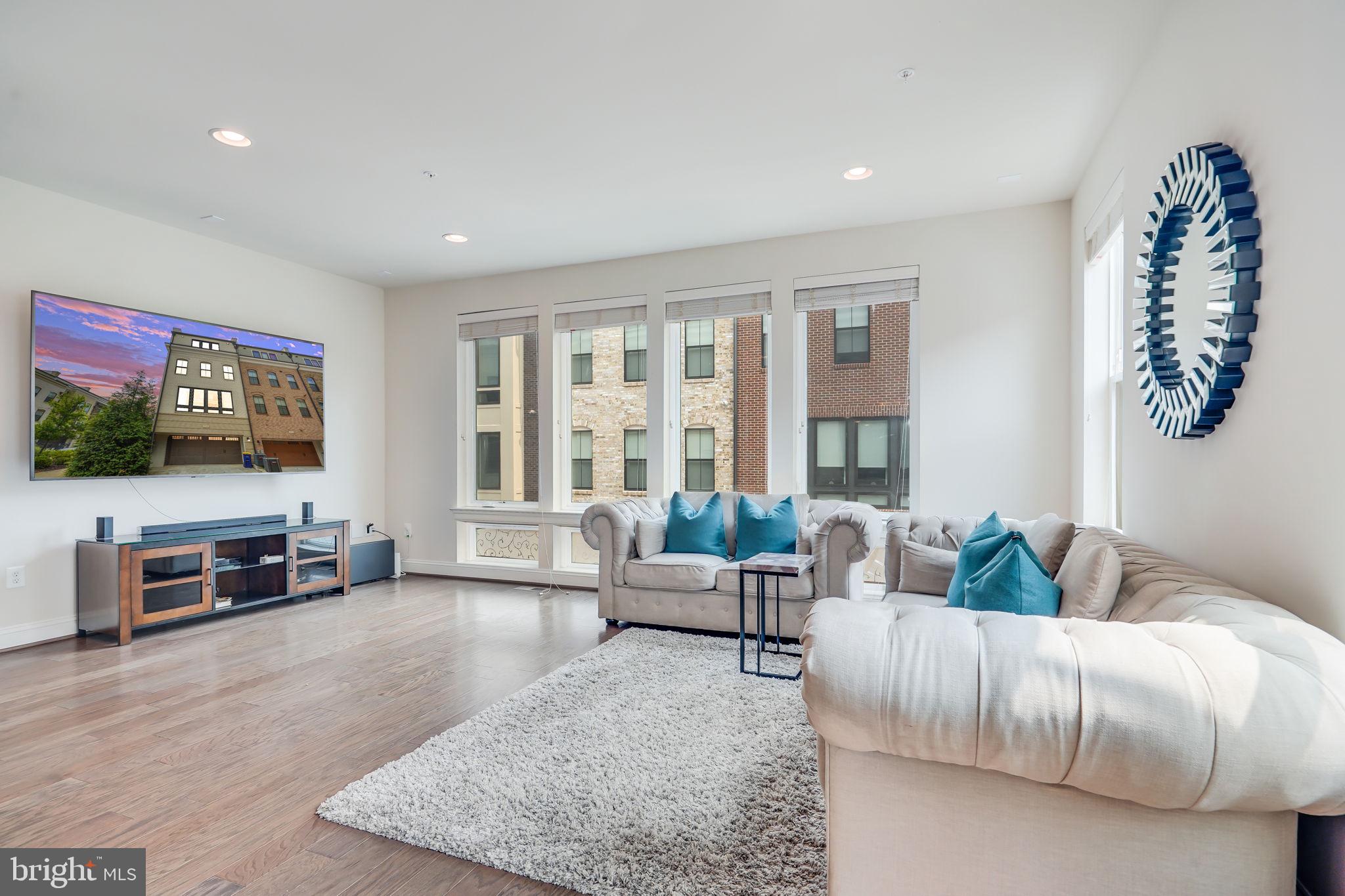 POTOMAC OVERLOOK CONDO - Residential Lease