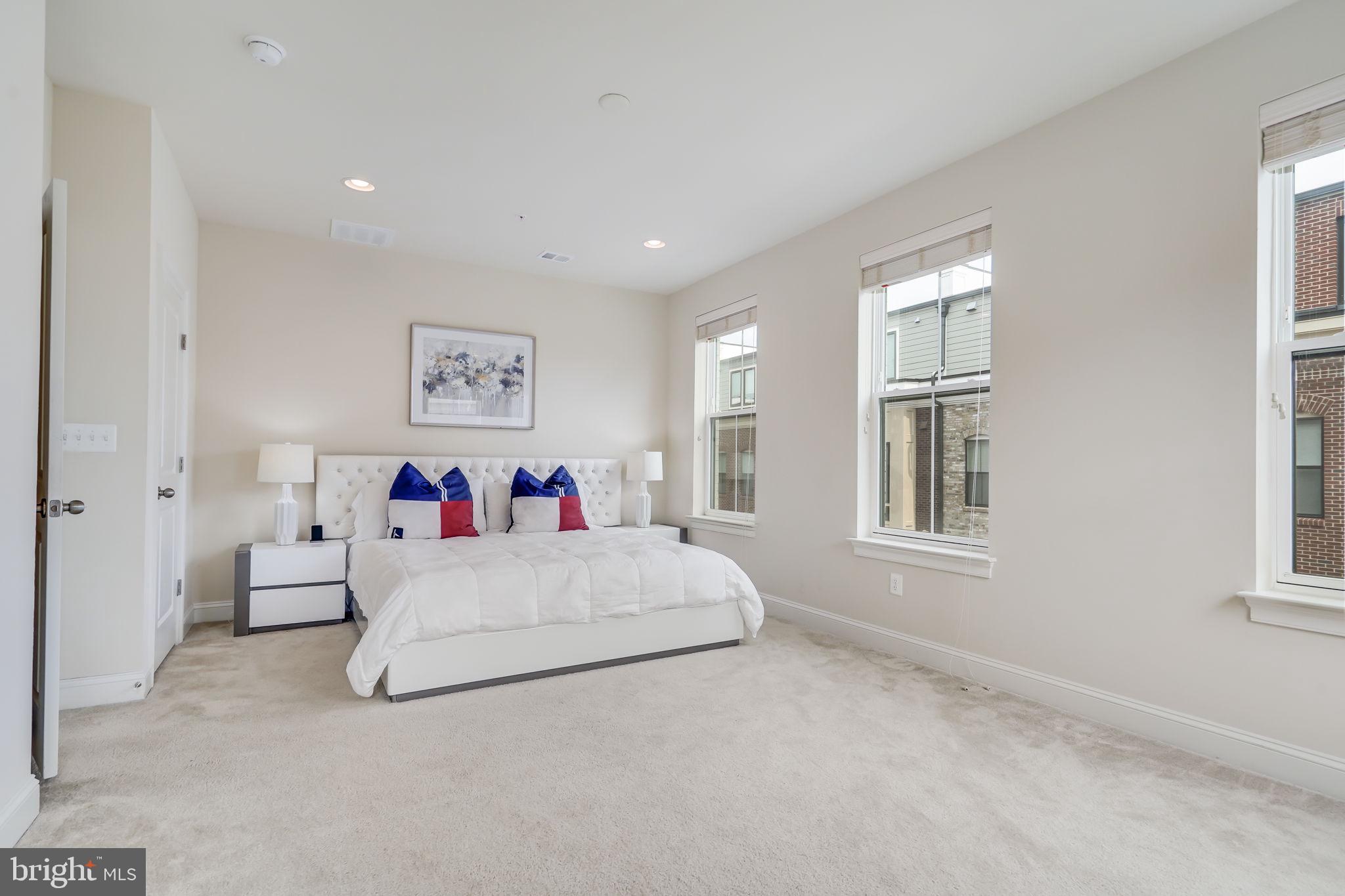 POTOMAC OVERLOOK CONDO - Residential Lease