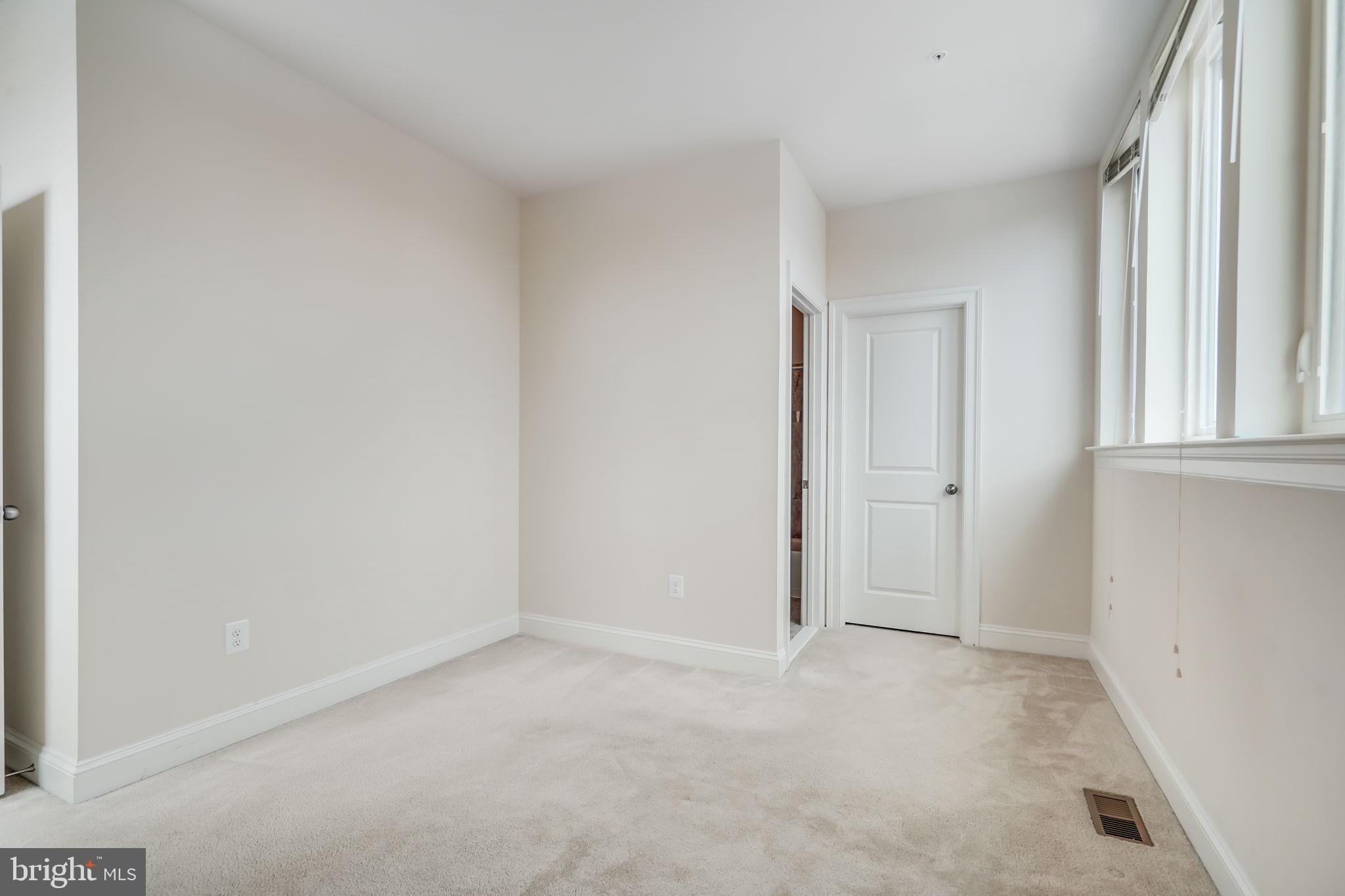 POTOMAC OVERLOOK CONDO - Residential Lease