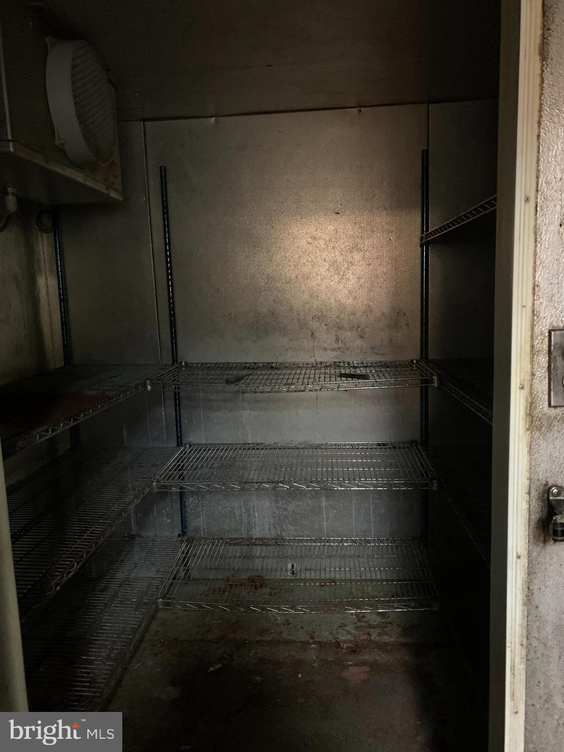 NEWBOLD - Commercial Sale