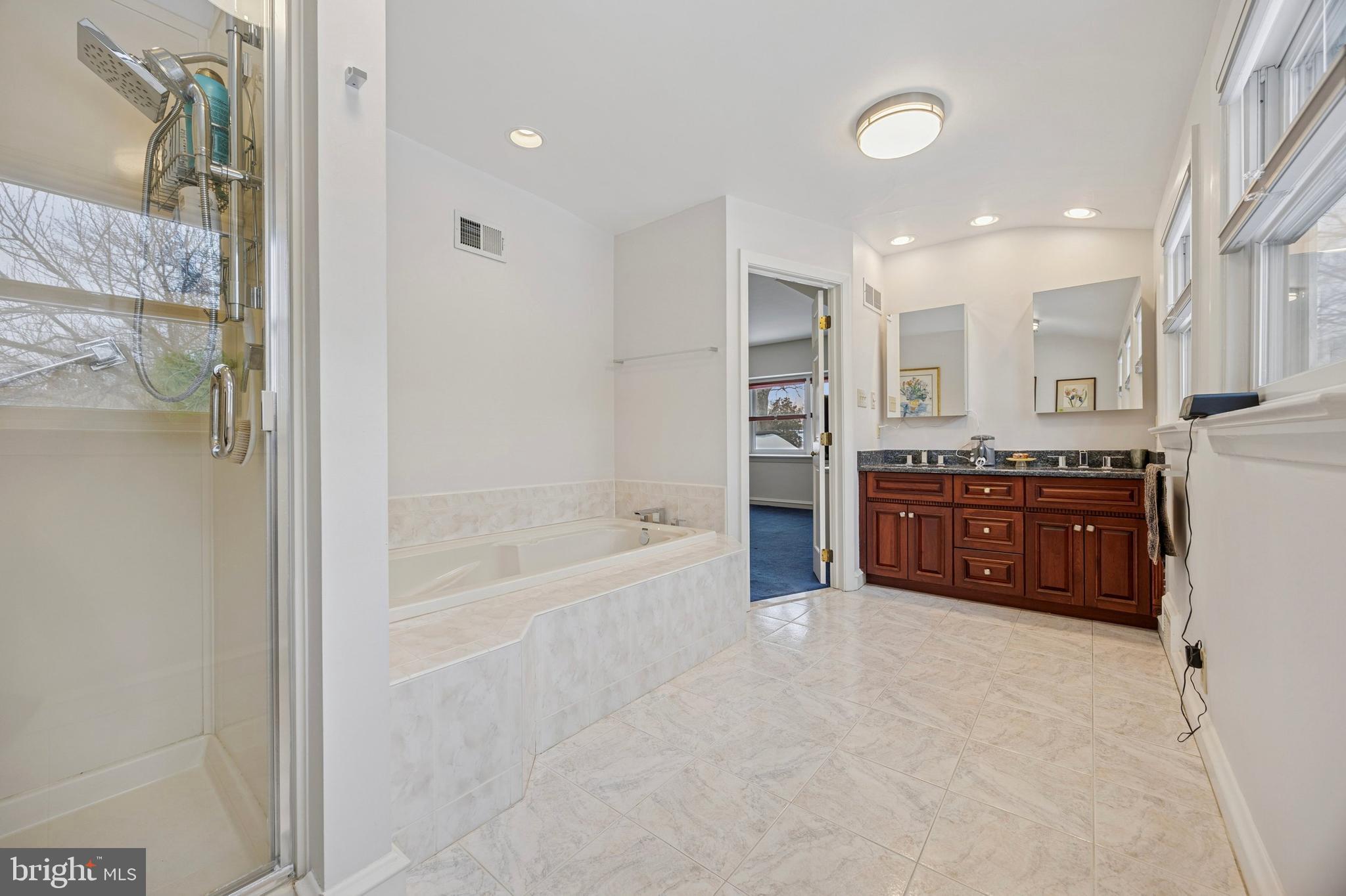 SHORTRIDGE - Residential