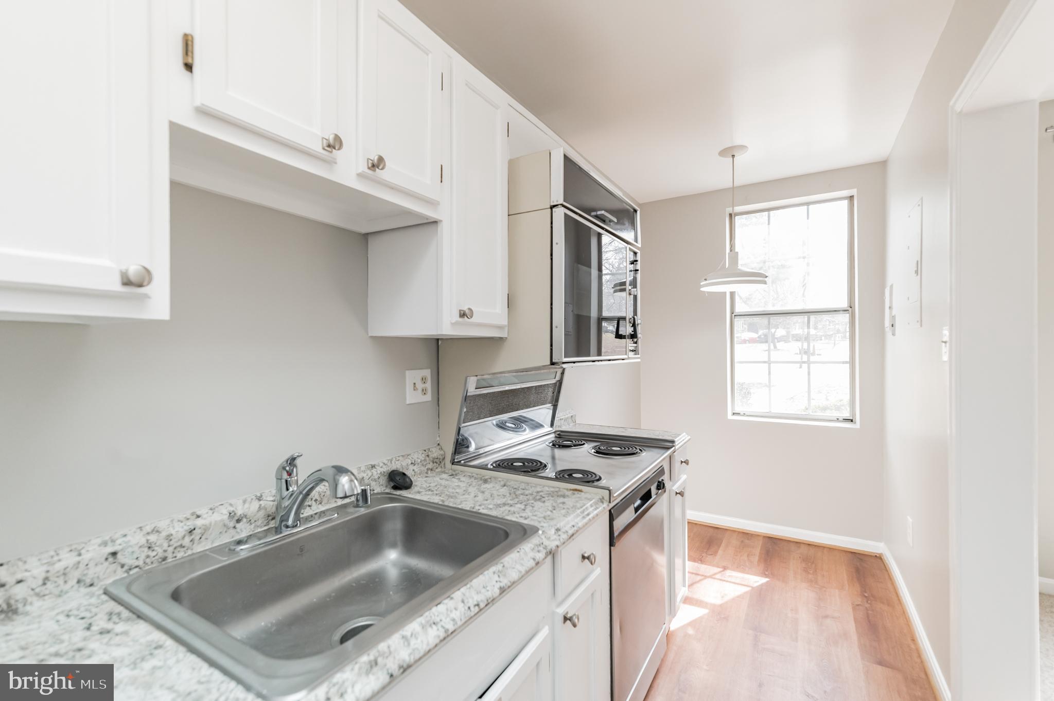 COLONIAL VILLAGE - Residential Lease