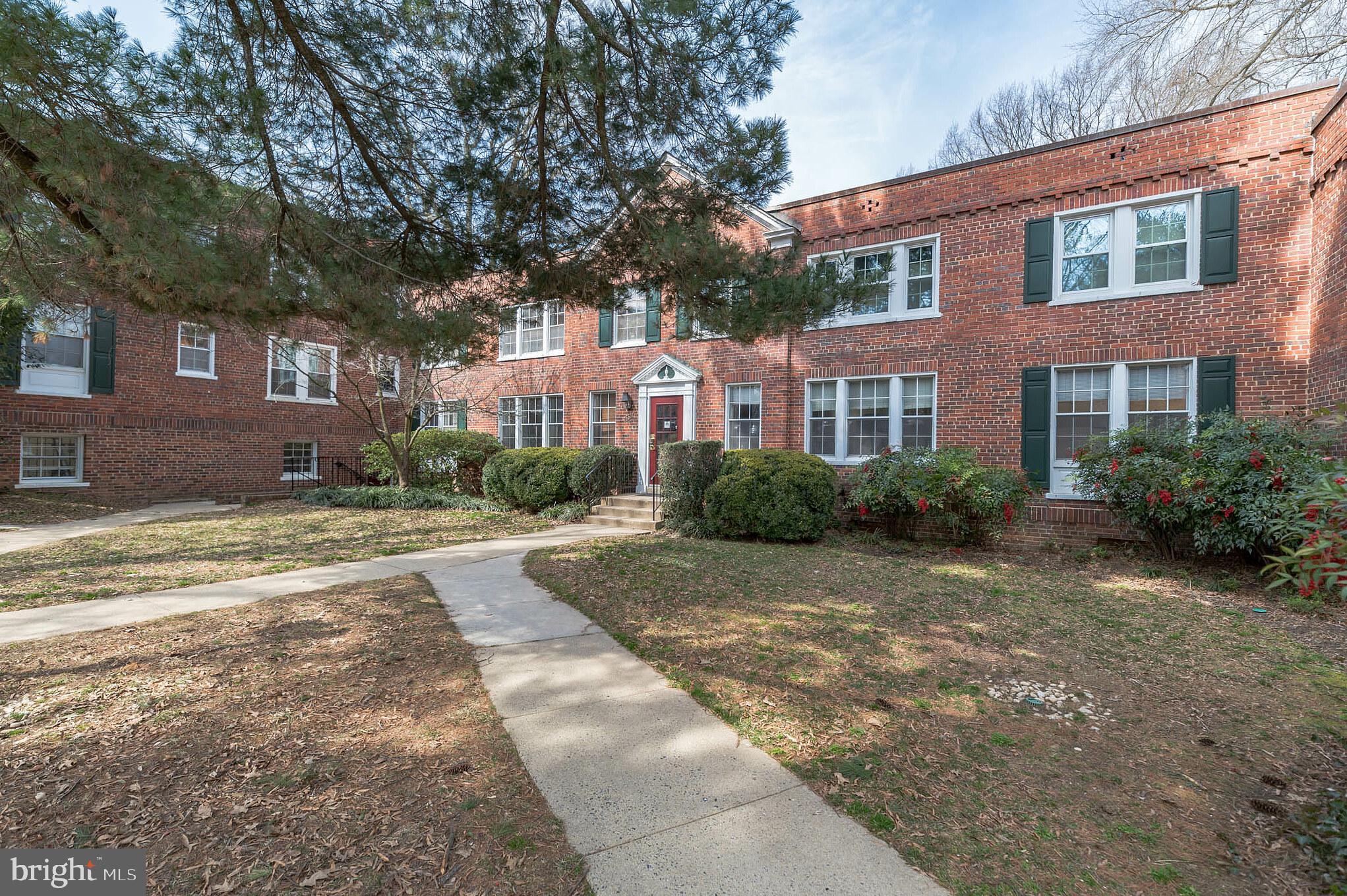 COLONIAL VILLAGE - Residential Lease