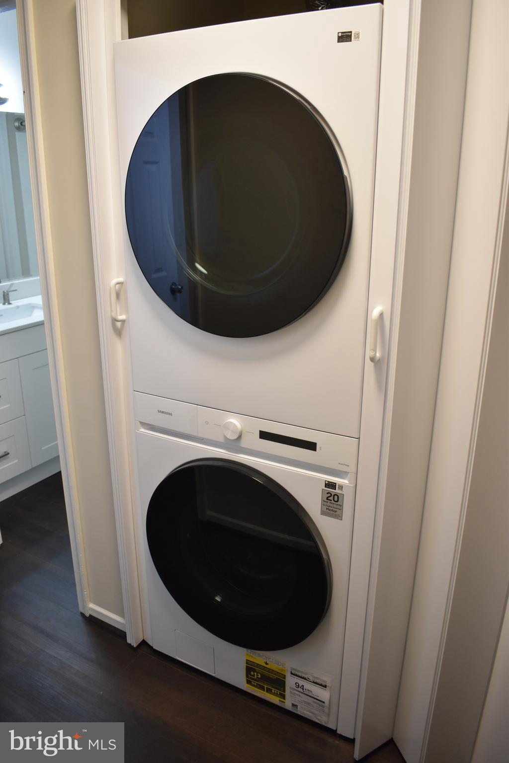 PARKWAY CONDOMINIUMS - Residential